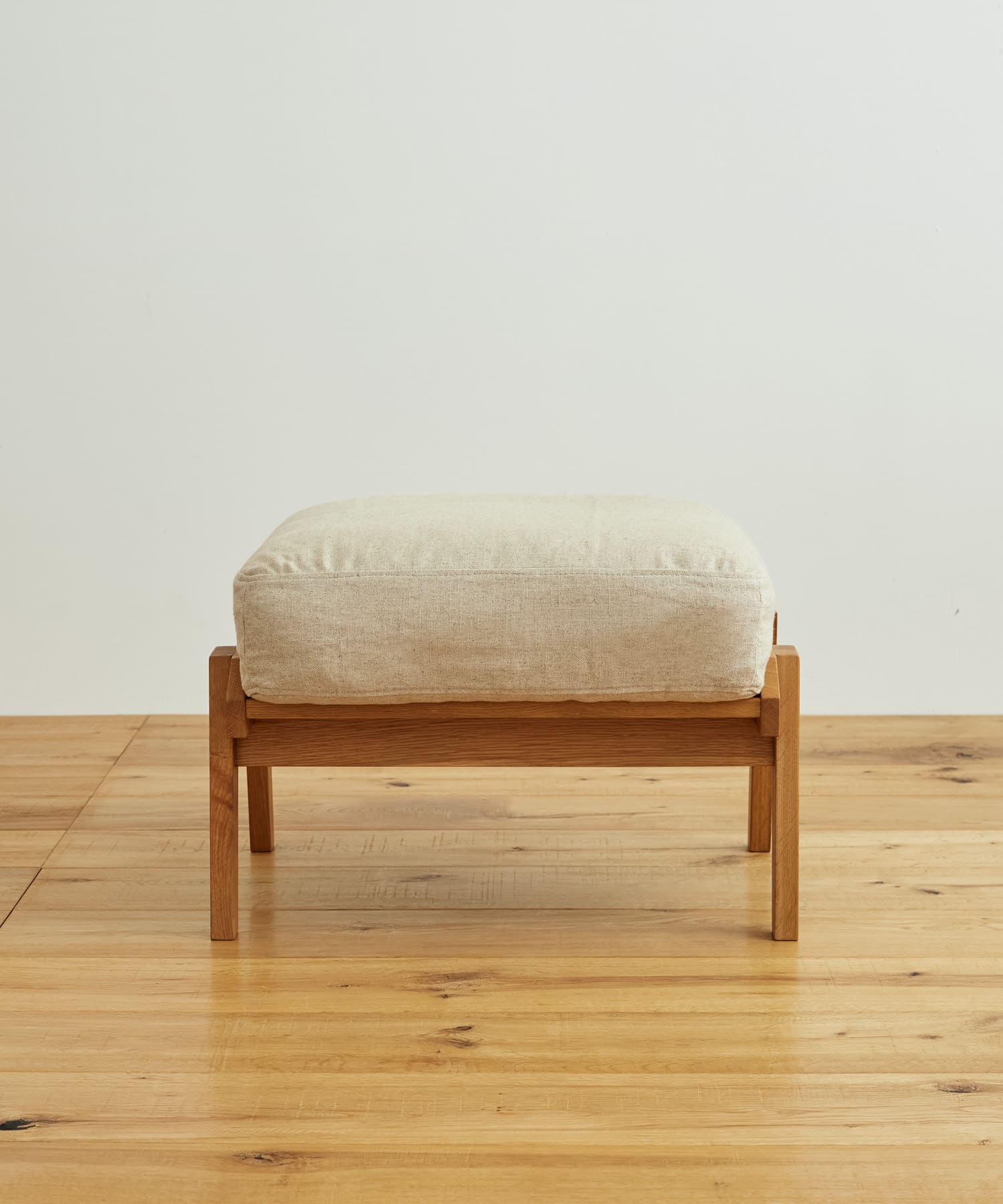 BOTHY　LINEN Ottoman オーク無垢材 BEIGE one