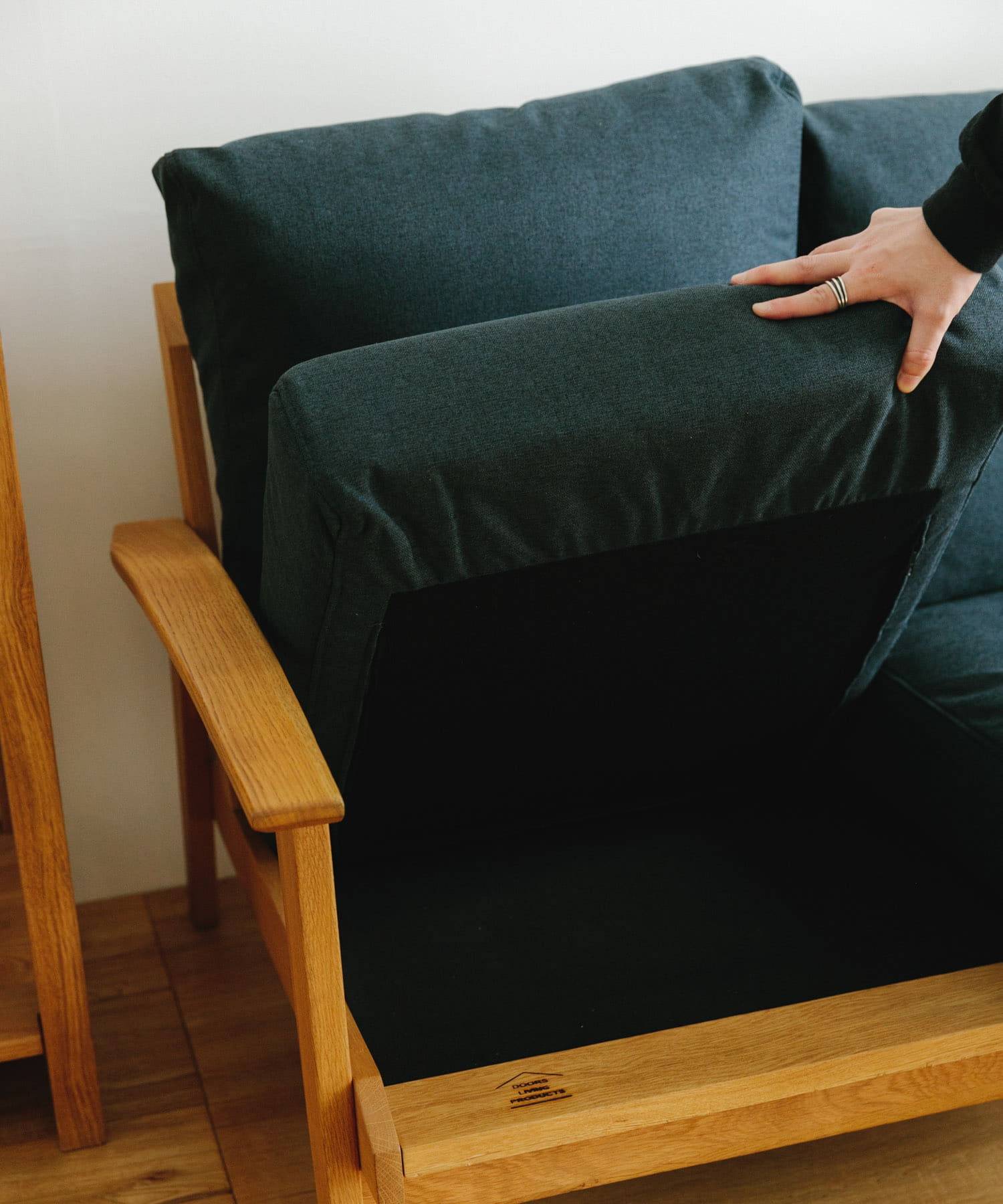 BOTHY　Modern Sofa 2P オーク無垢材 ブルーグリーン one
