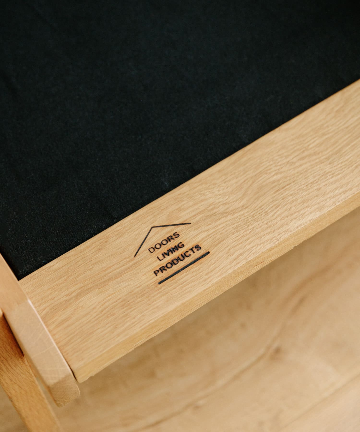 BOTHY Modern Sofa 3P オーク無垢材 ブルーグリーン one