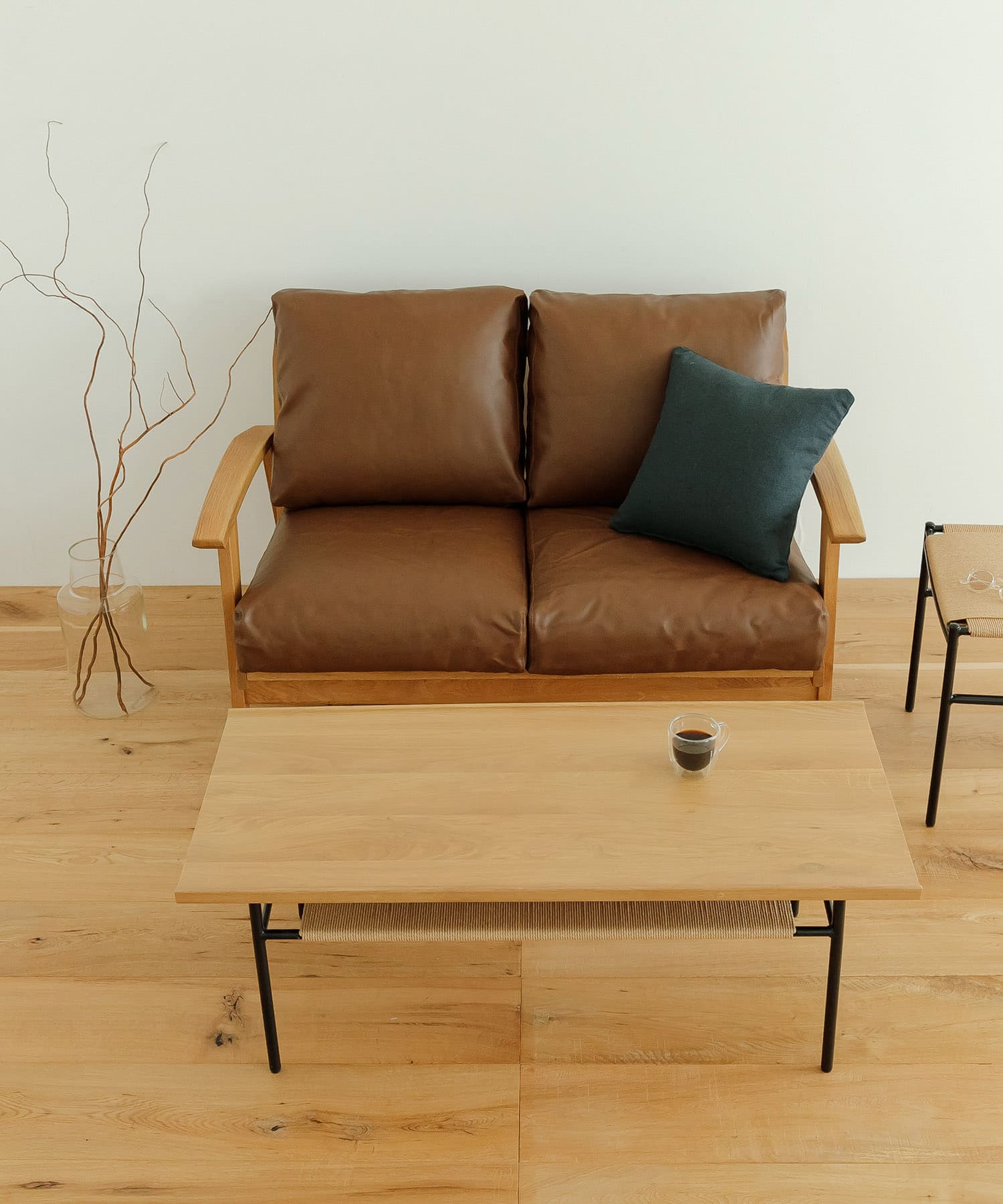 BOTHY Frame Sofa 2シーター(PVC)(one ブラウン): 家具｜URBAN