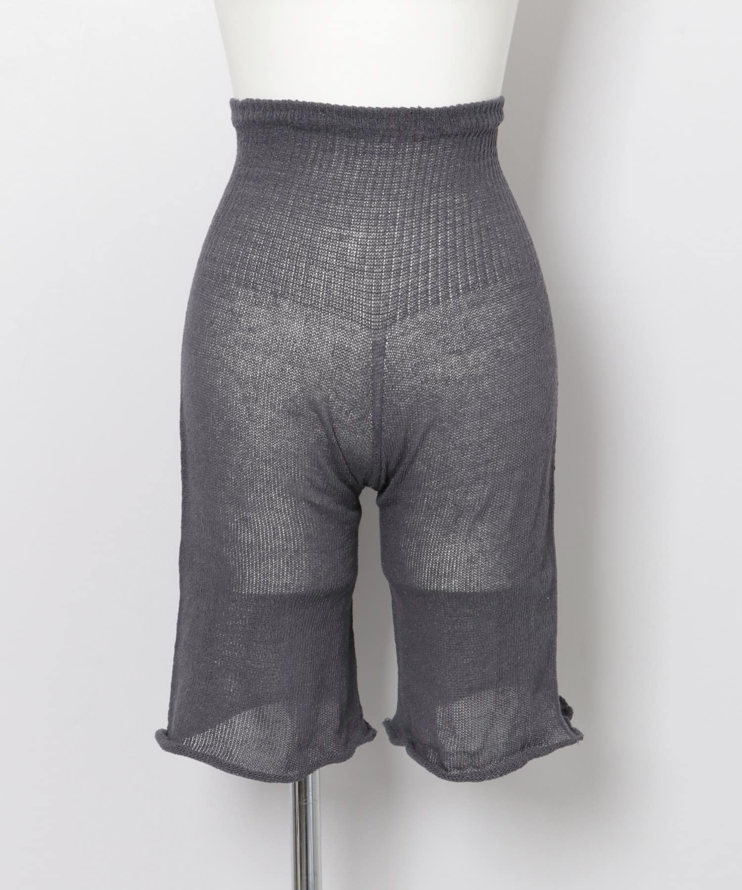 『WEB限定』meri ja kuu　4分丈インナーパンツ シルク charcoal one
