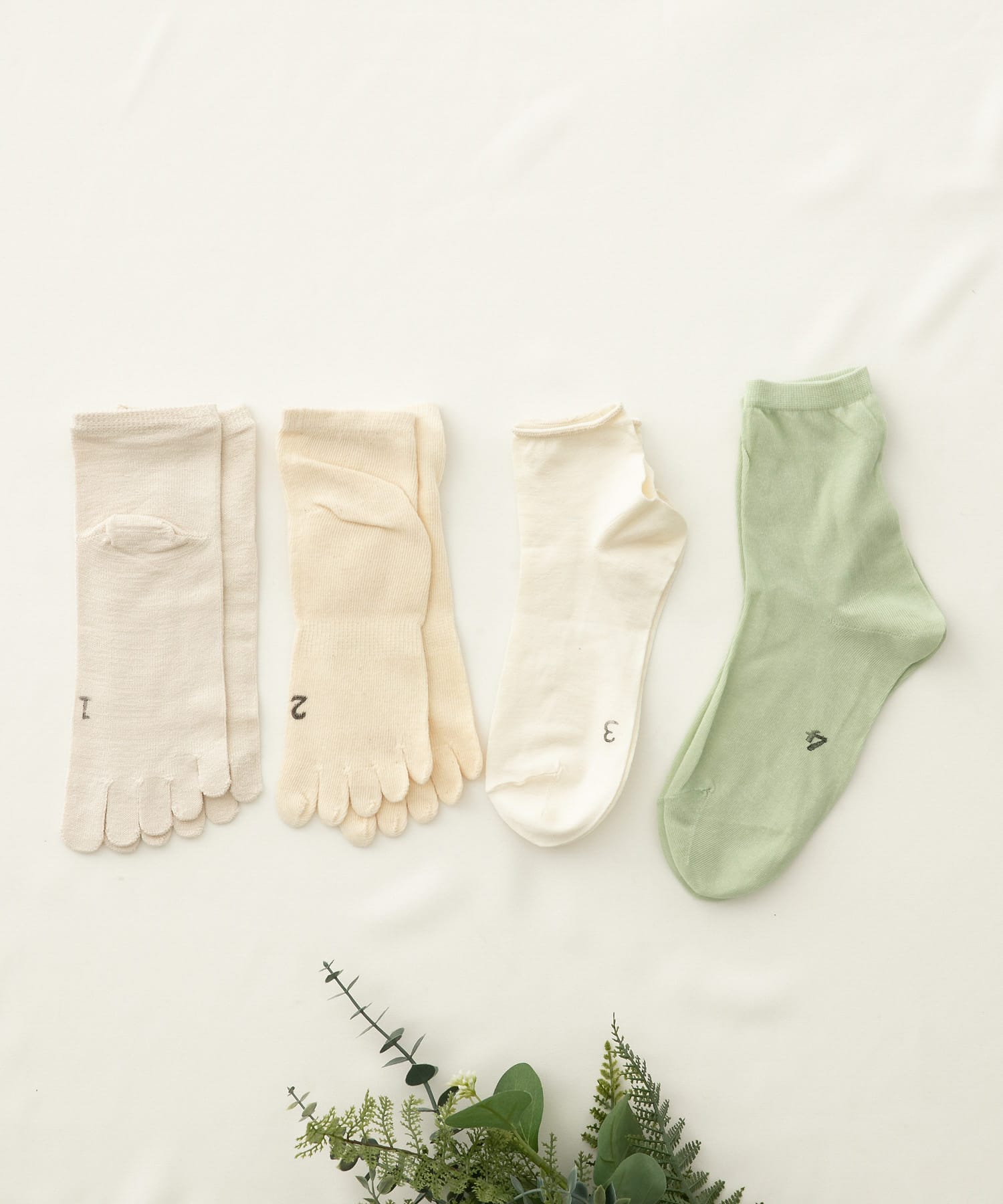 『WEB限定』meri ja kuu　4足セット カラーコットンソックス sage -