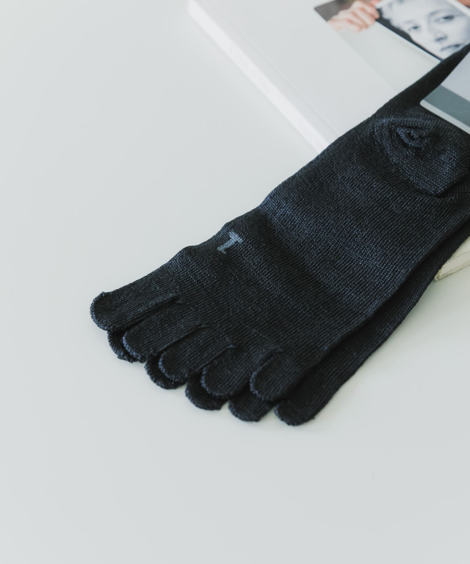 『WEB限定』meri ja kuu　1足目シルク(単品) charcoal -
