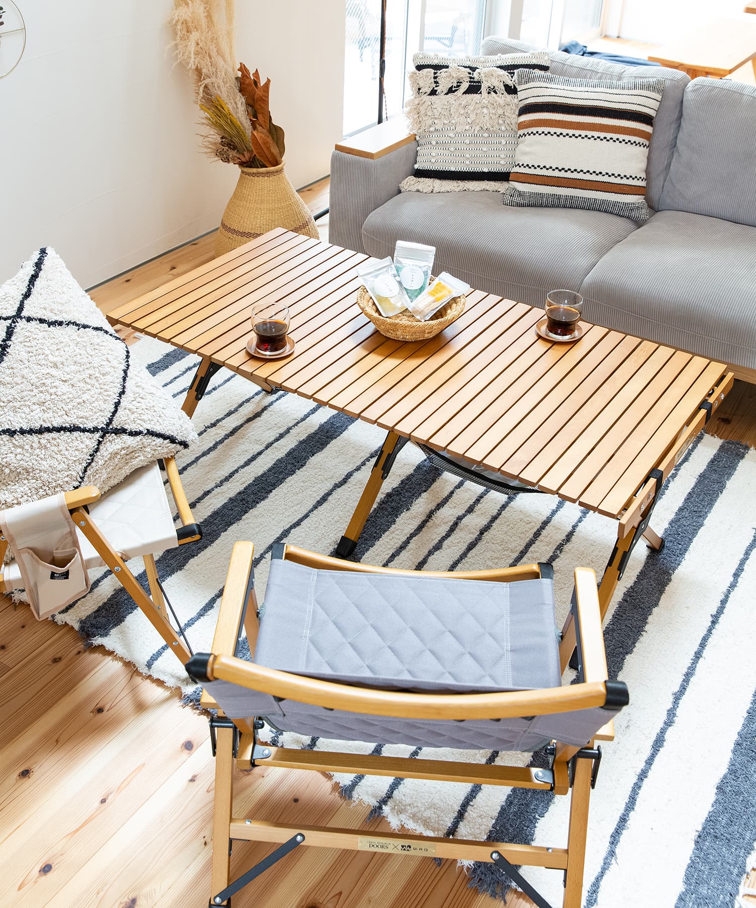 『別注』WAQ×DOORS　FOLDING WOOD CHAIR EXCLUSIVE グレー 0