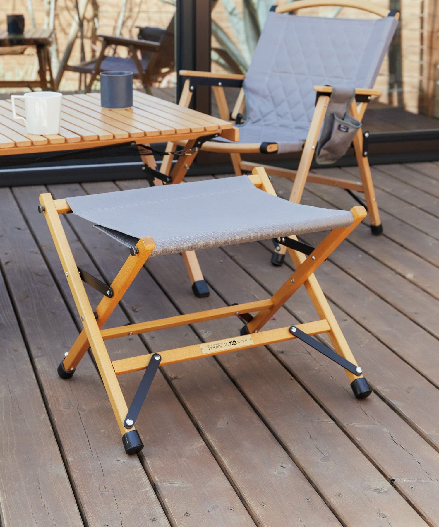 WAQ×DOORS　FOLDING WOOD STOOL EXCLU グレー 0