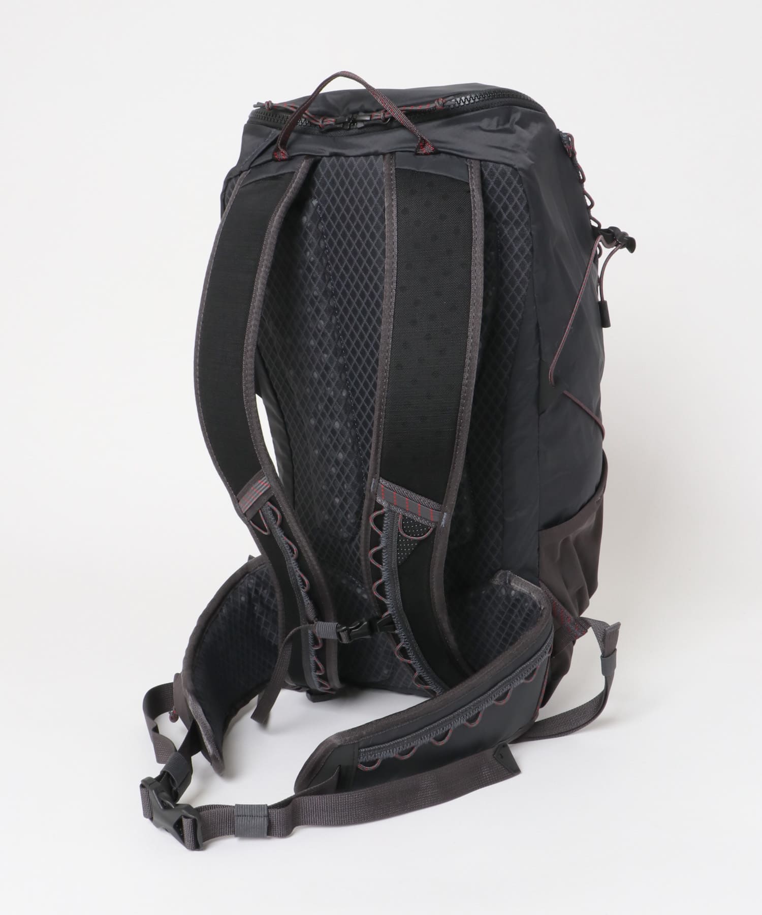 KLATTERMUSEN　Gilling Backpack 20L Raven one