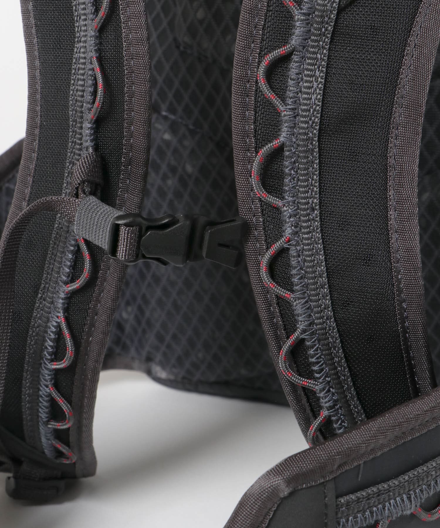 KLATTERMUSEN　Gilling Backpack 20L Raven one