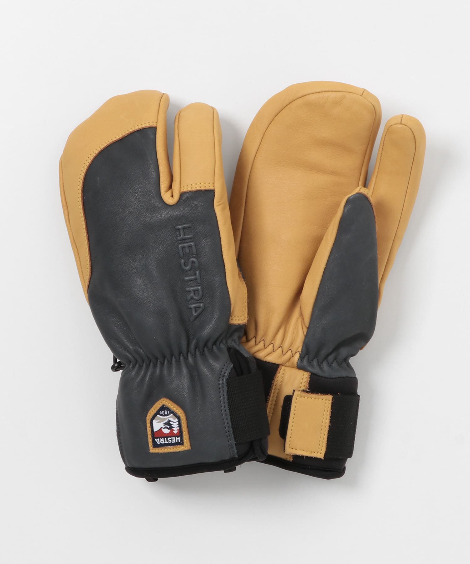 Hestra ヘストラ 3 フィンガー　サイズ　7 HESTRA 3-Finger Full Leather Sht(7 Al White): ファッション雑貨