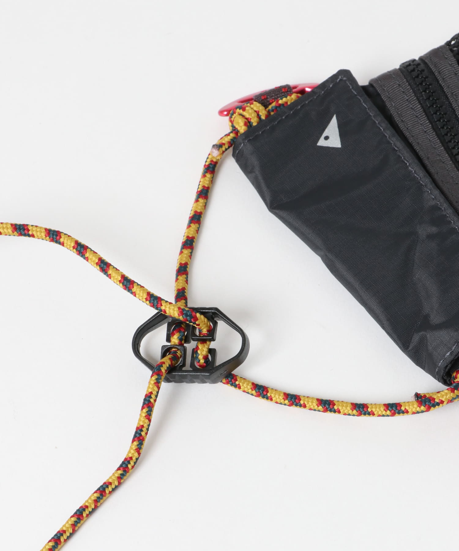 KLATTERMUSEN　Algir Lanyard Pocket Raven one