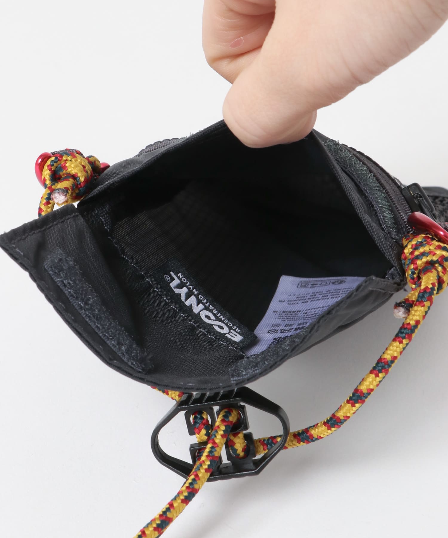 KLATTERMUSEN　Algir Lanyard Pocket Raven one