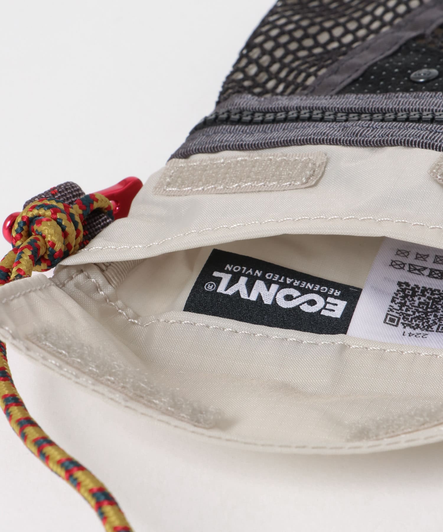 KLATTERMUSEN　Algir Lanyard Pocket Putty Grey one