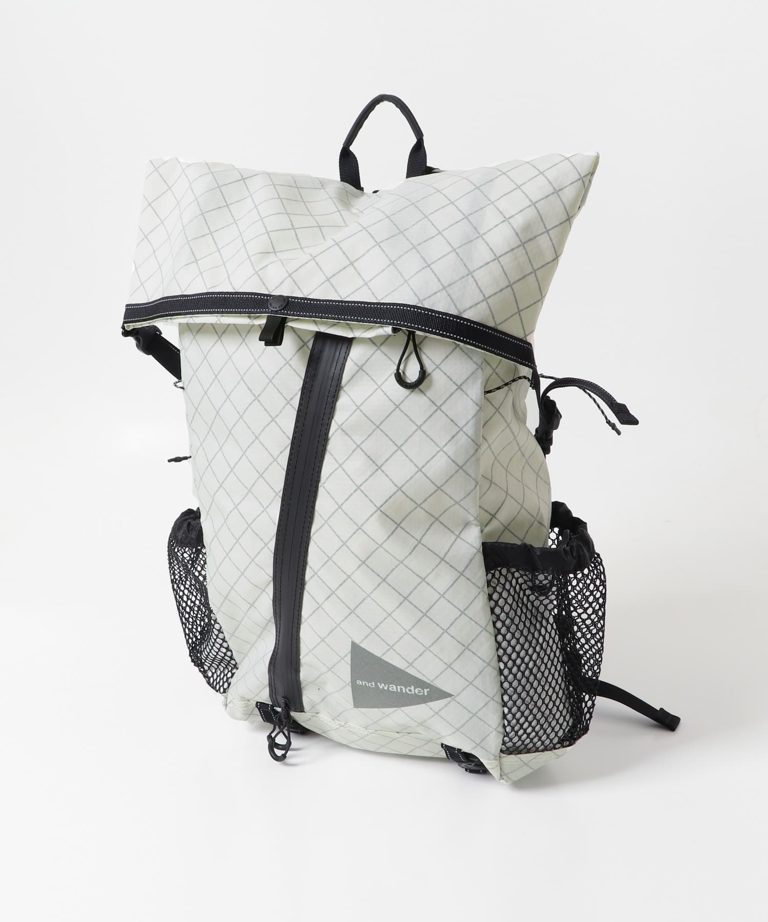 and wander　ECOPAK 18L backpack Off White one