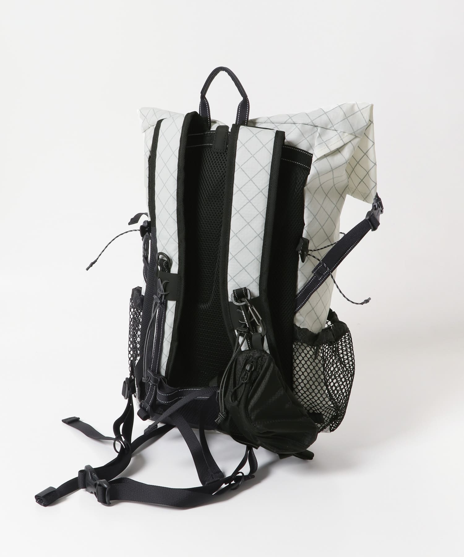 and wander　ECOPAK 18L backpack Off White one