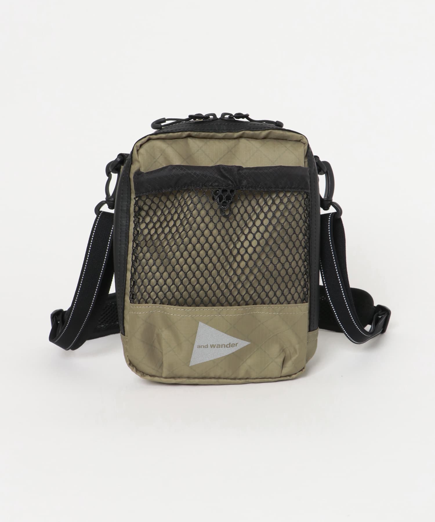 and wander　ECOPAK sholder pouch Beige one