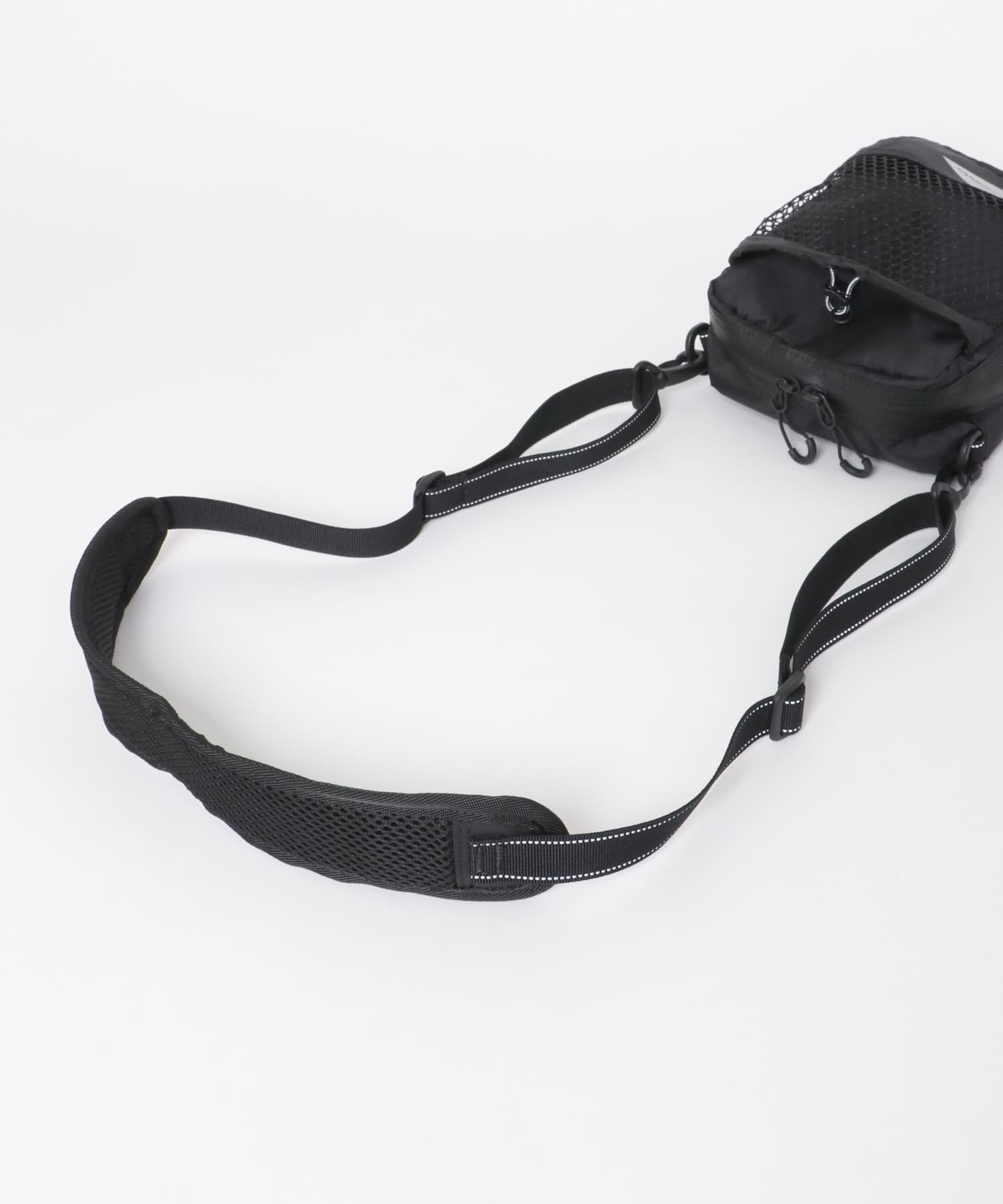 and wander　ECOPAK sholder pouch Black one