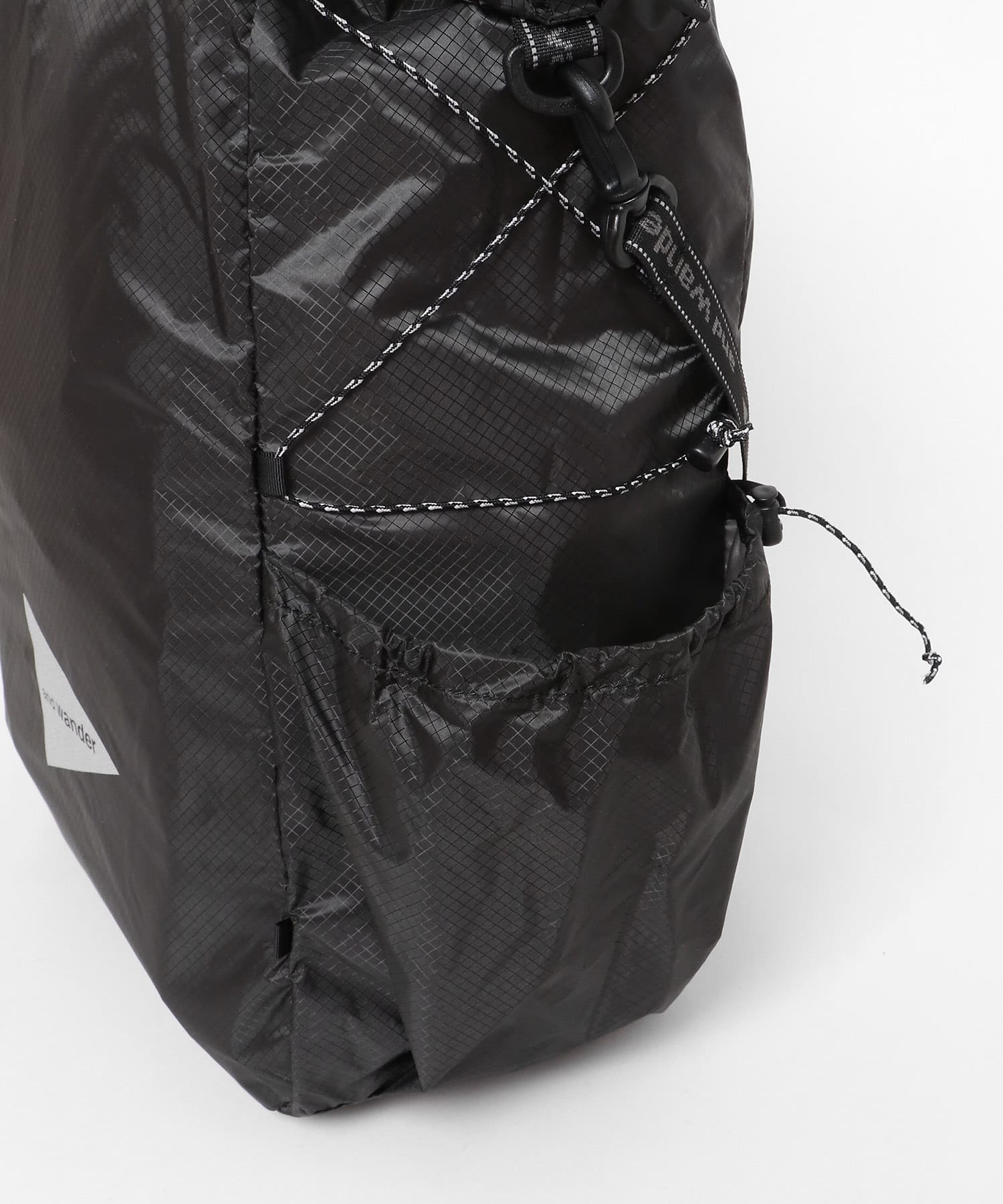 and wander　sil tote bag Charcoal one