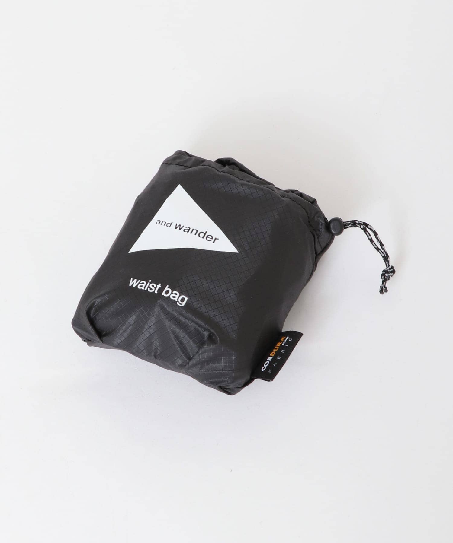 and wander　sil waist bag Charcoal one