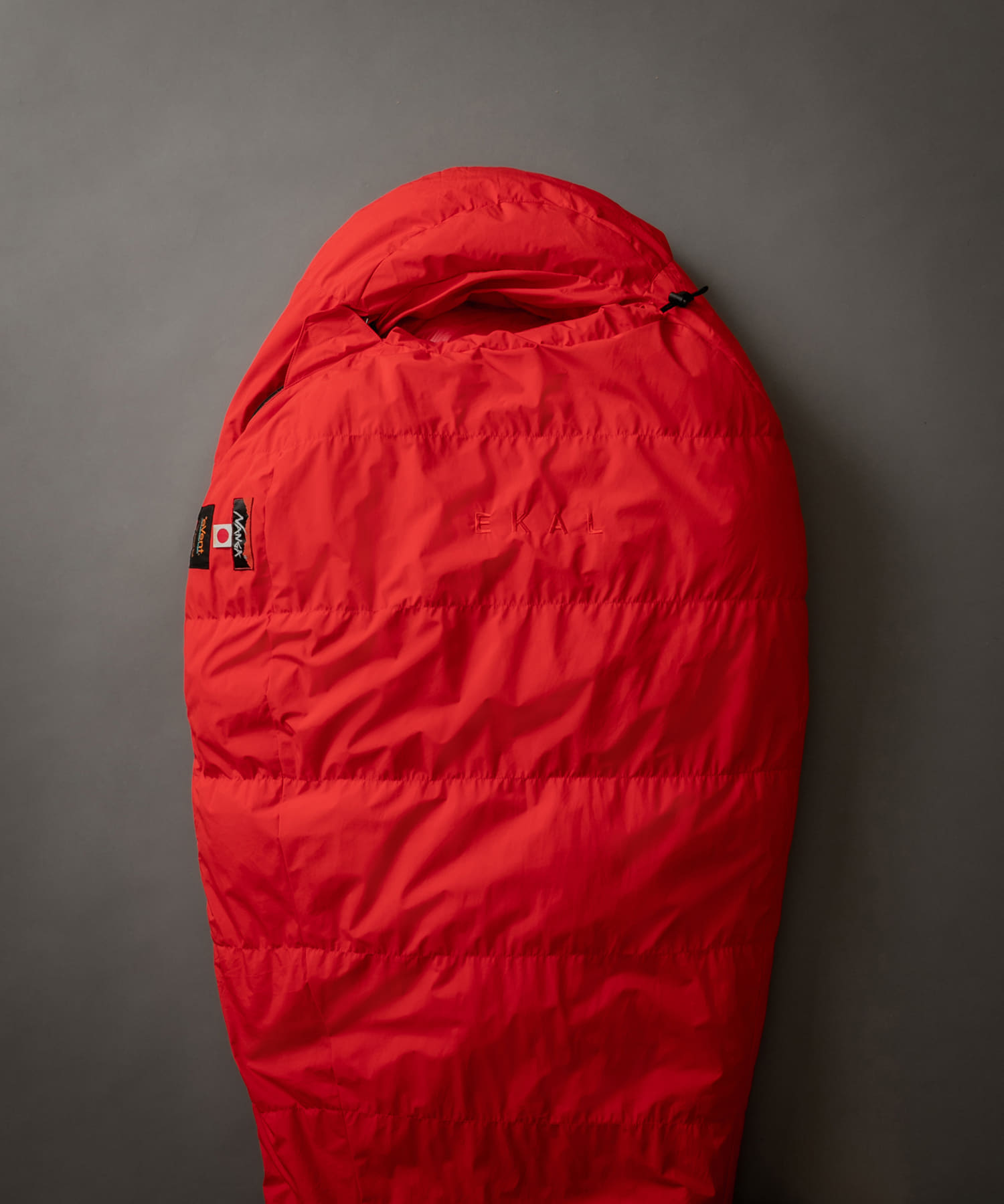 NANGA - 新品 別注 NANGA x EKAL eVent ダウンシェラフ1 寝袋  赤 別注』NANGA×EKAL eVentダウンシェラフ1(one NVY-BLK): キャンプ
