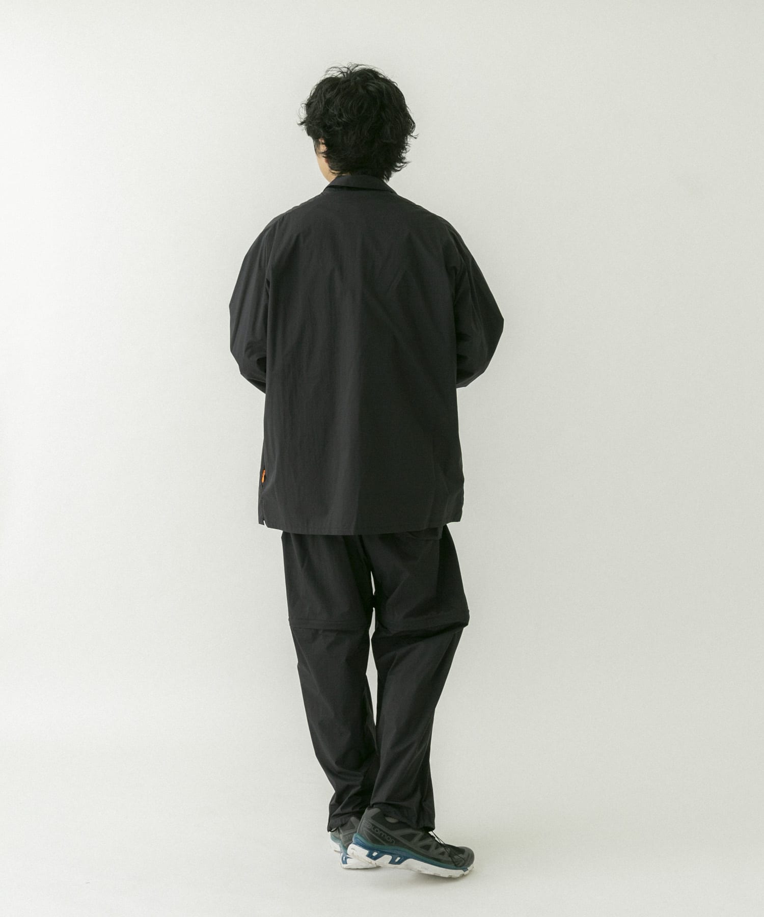 ブラック