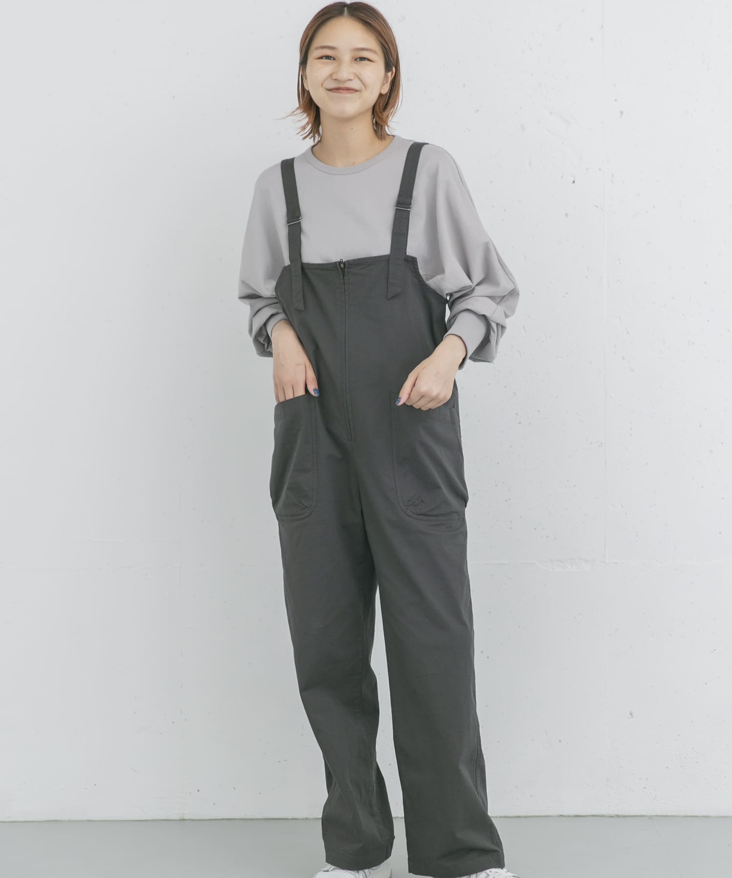 製品洗いジップデザインサロペット