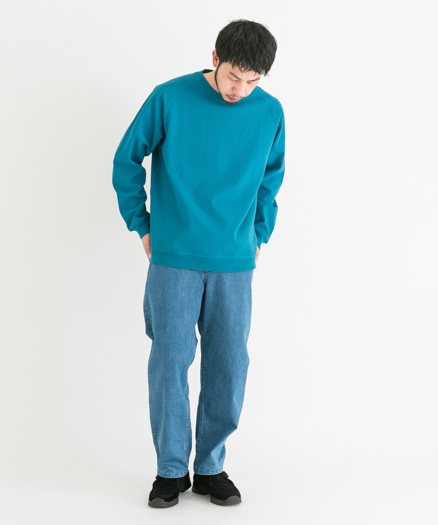 ブルー