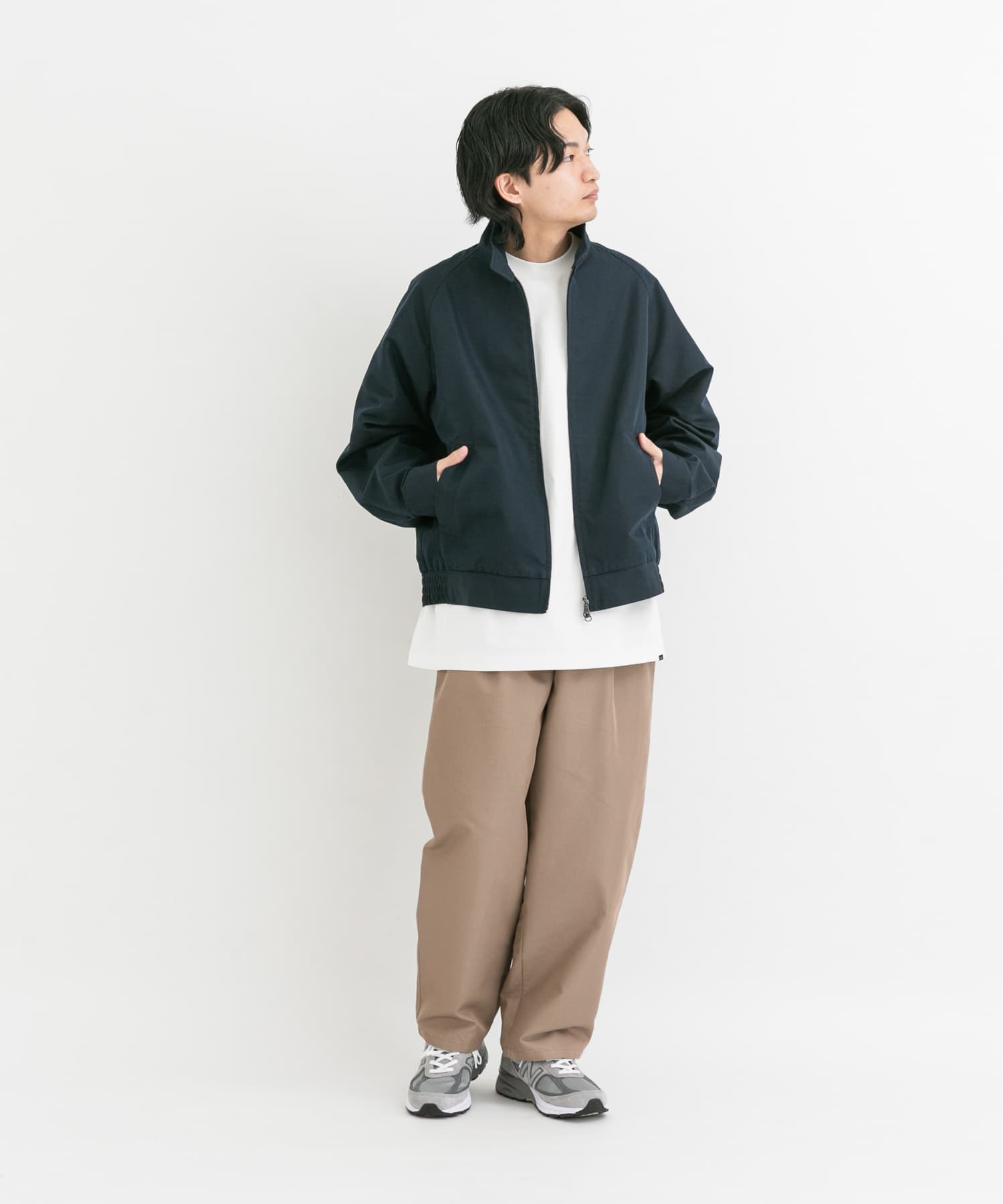 ネイビー