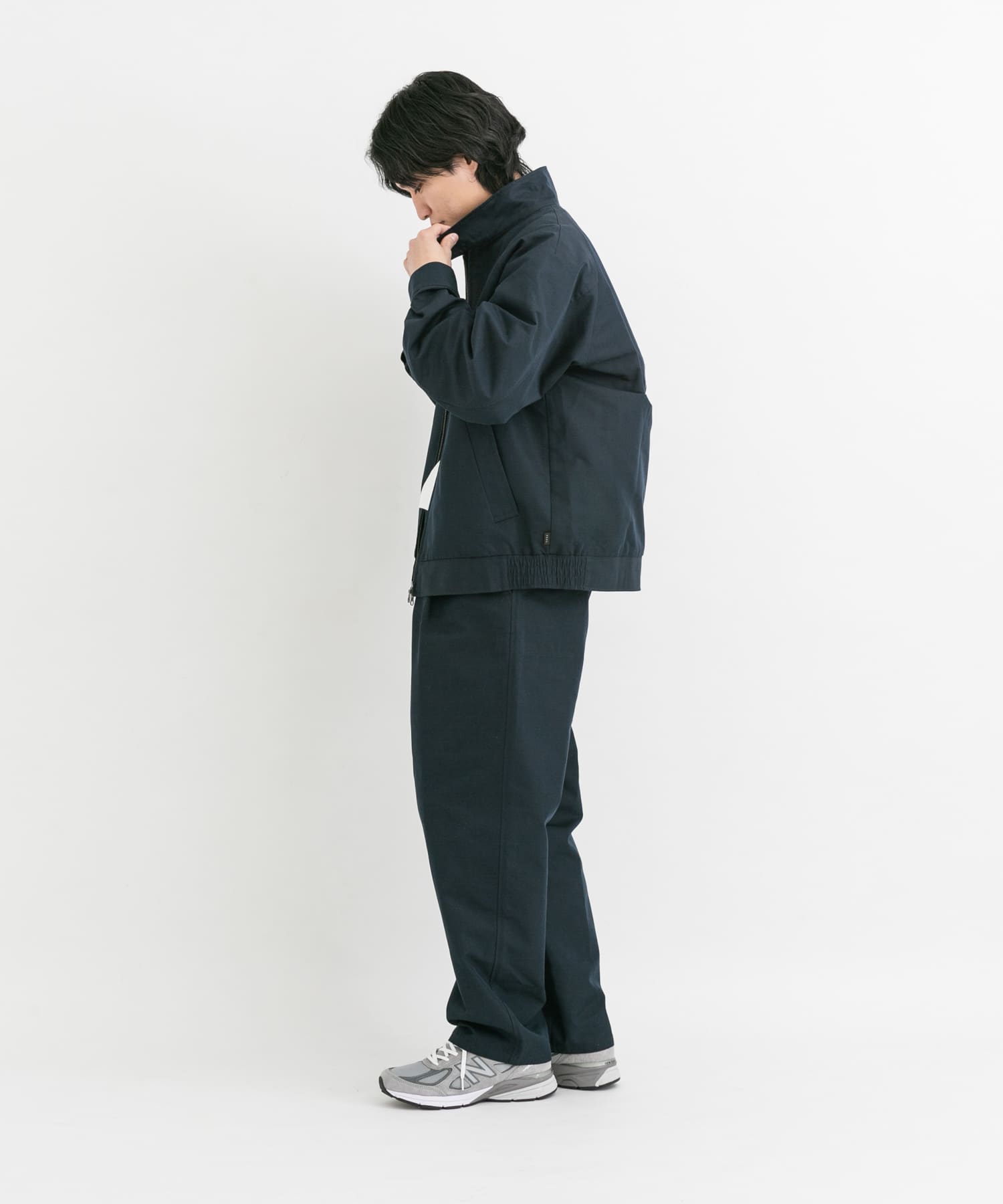 ネイビー