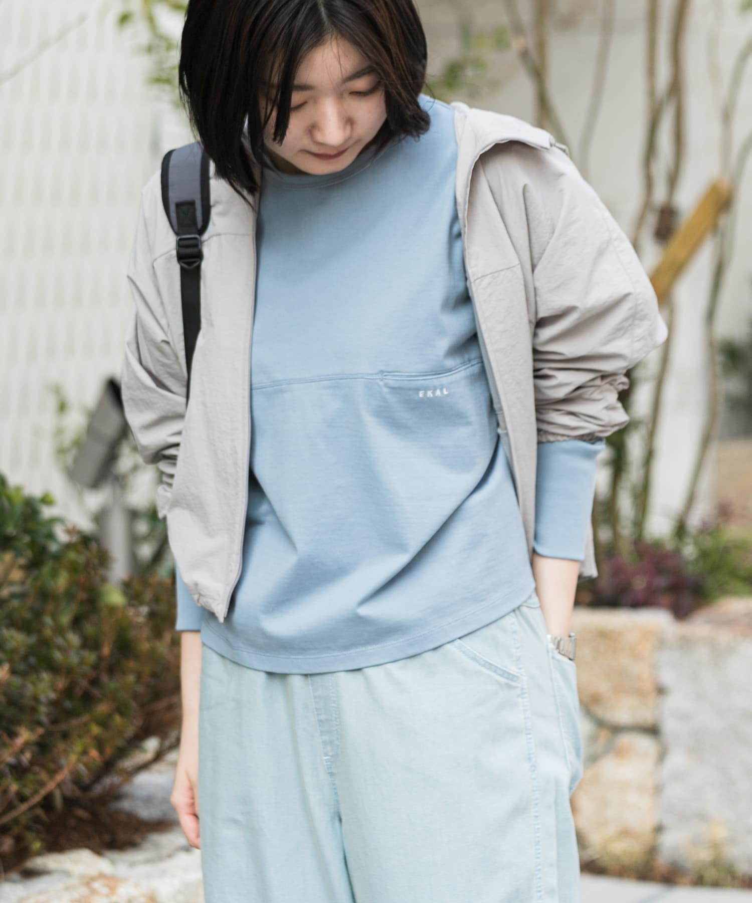 ブルー