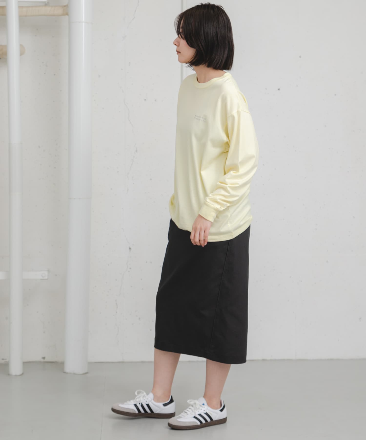 レモンイエロー