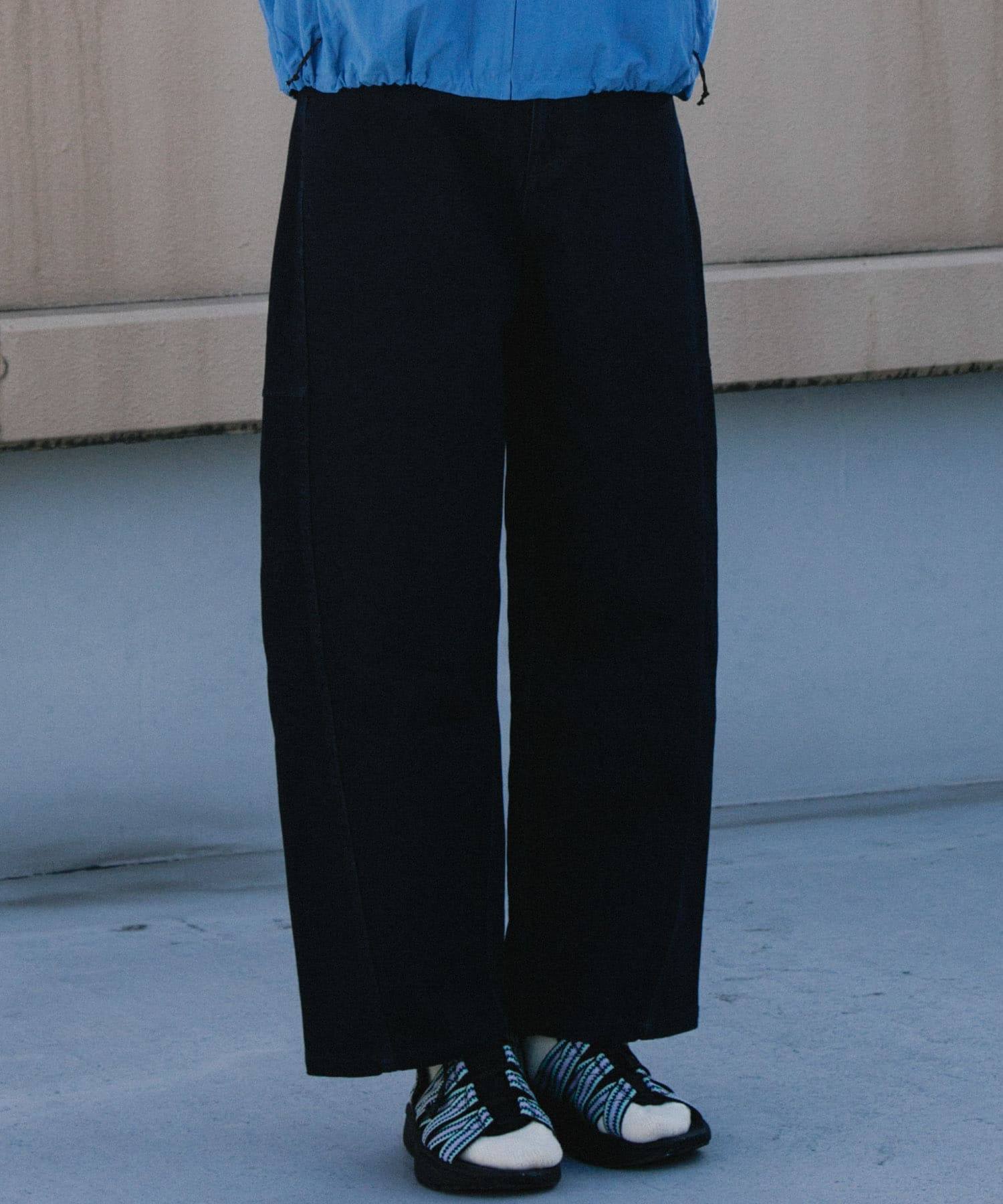 『吸水速乾/イージーケア』coolmax カーブラインデニムパンツ