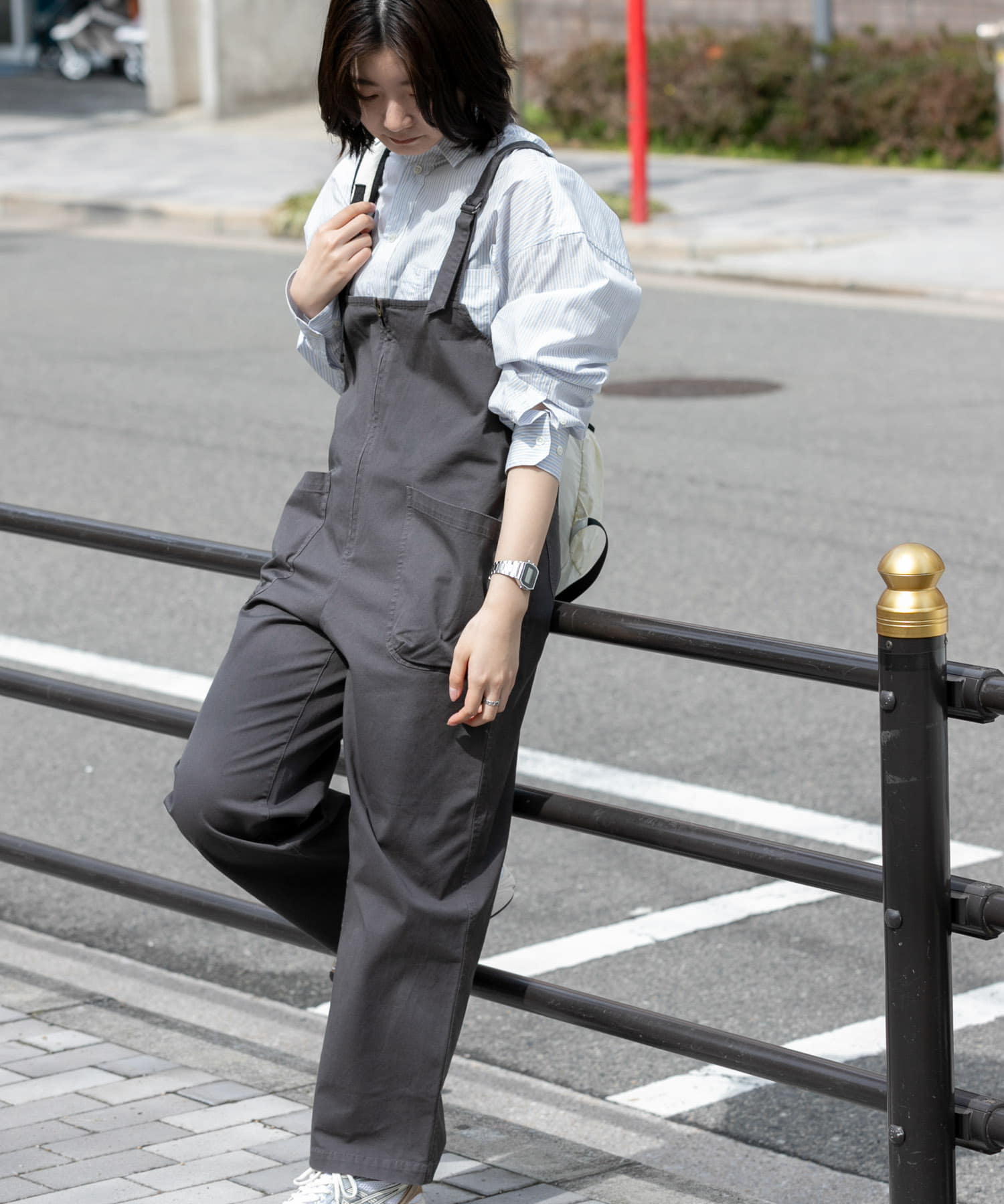 製品染めジップデザインサロペット