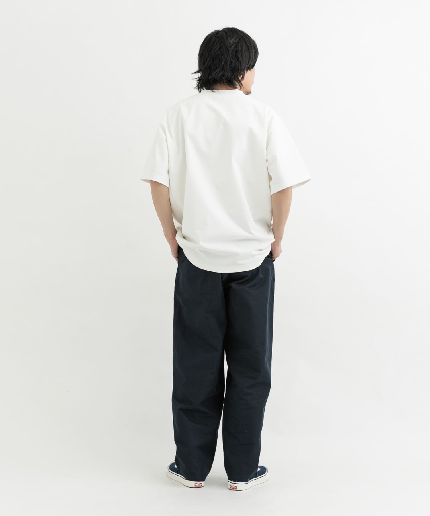 ホワイト