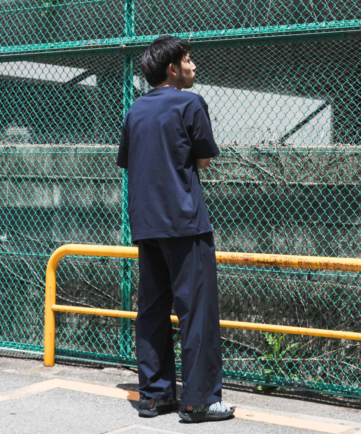ネイビー