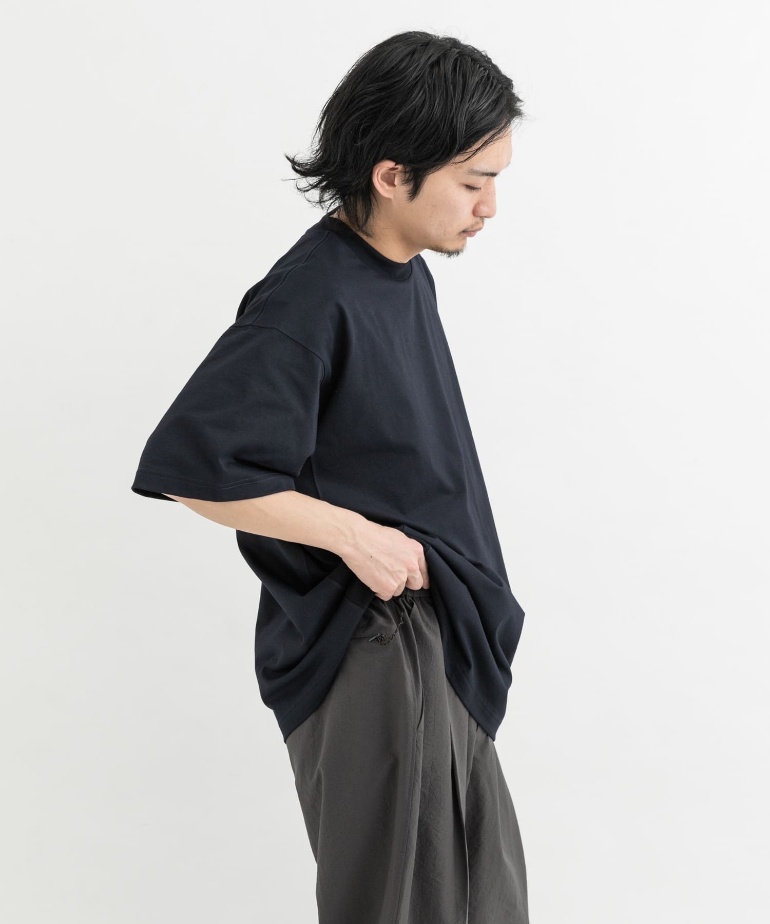 ネイビー