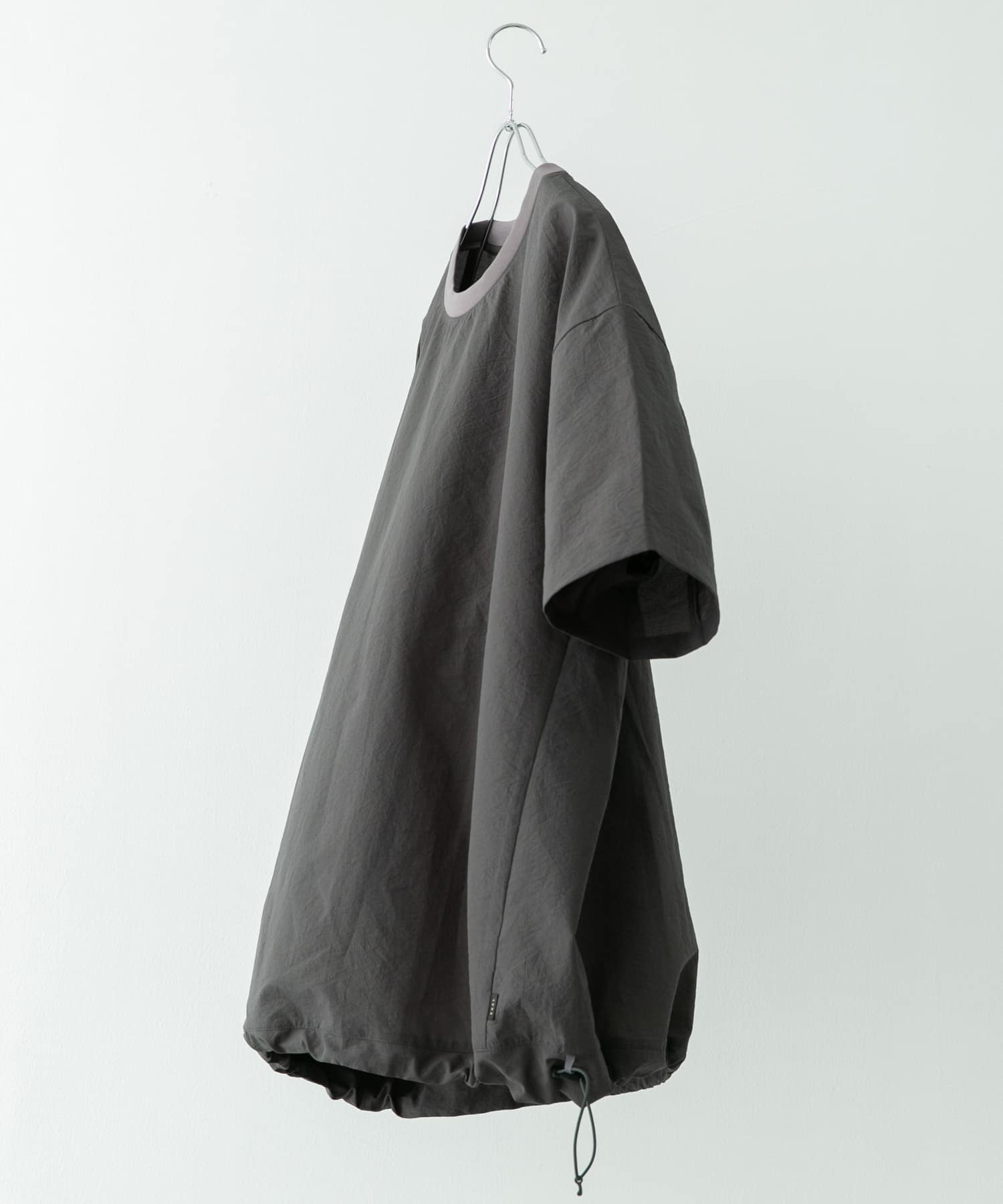 『吸水速乾/軽量』DotAir SHORT-SLEEVE PULLOVER チャコール M