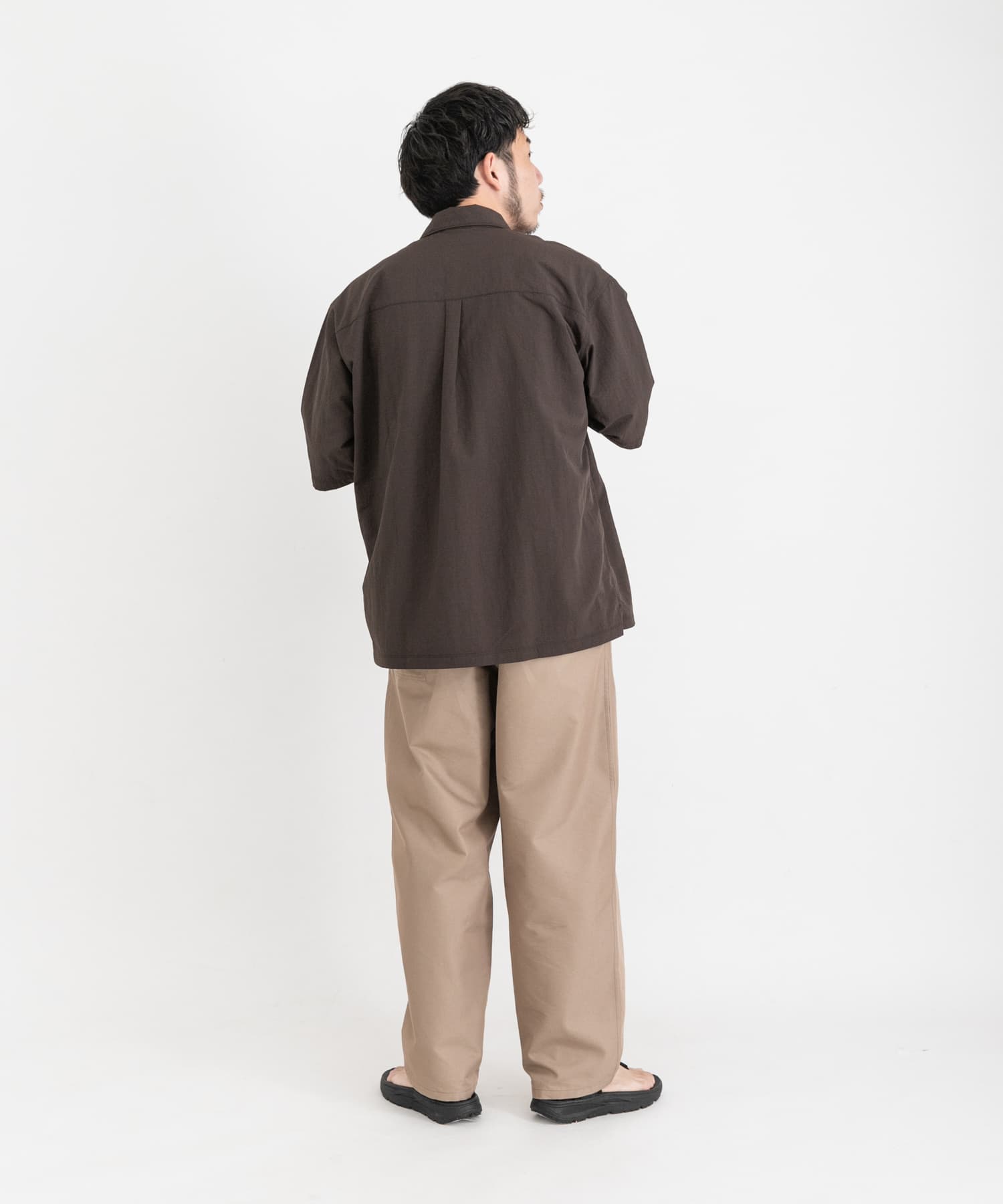 ブラウン