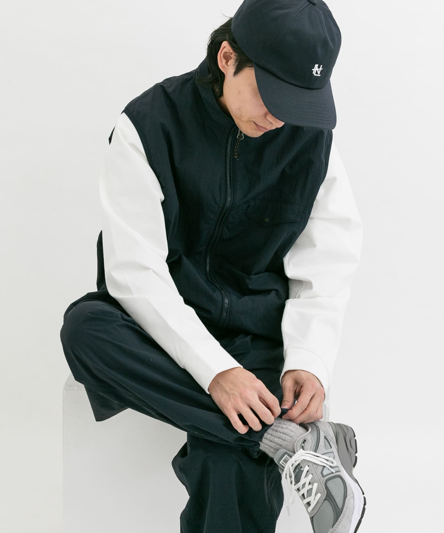 ネイビー