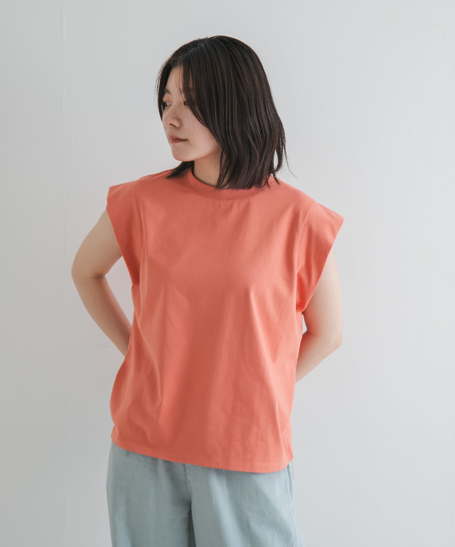 身長：169cm サイズ：one