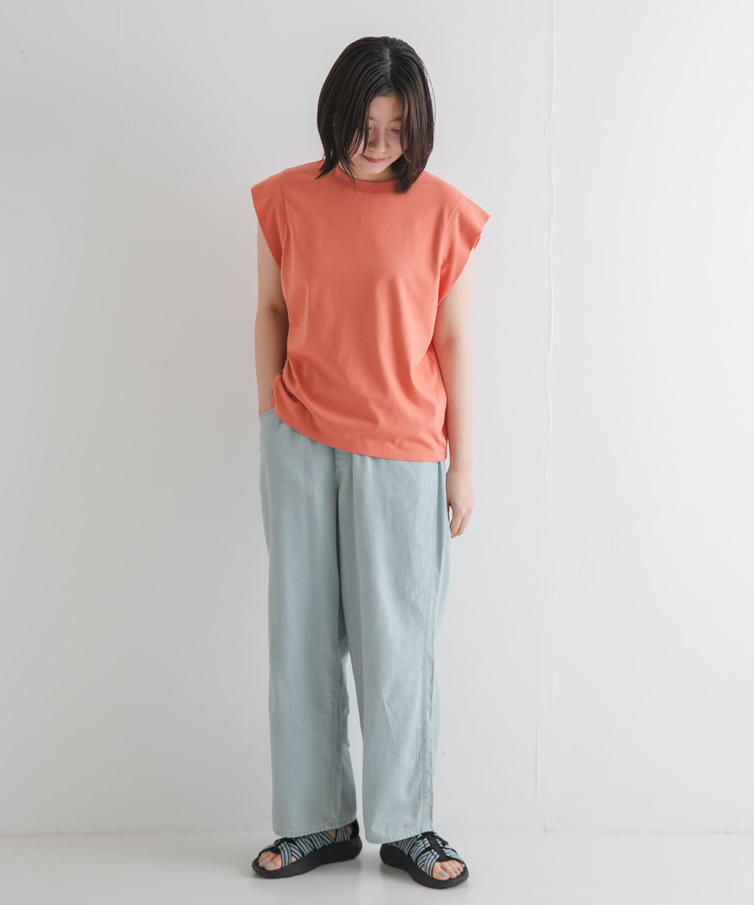 身長：169cm サイズ：one