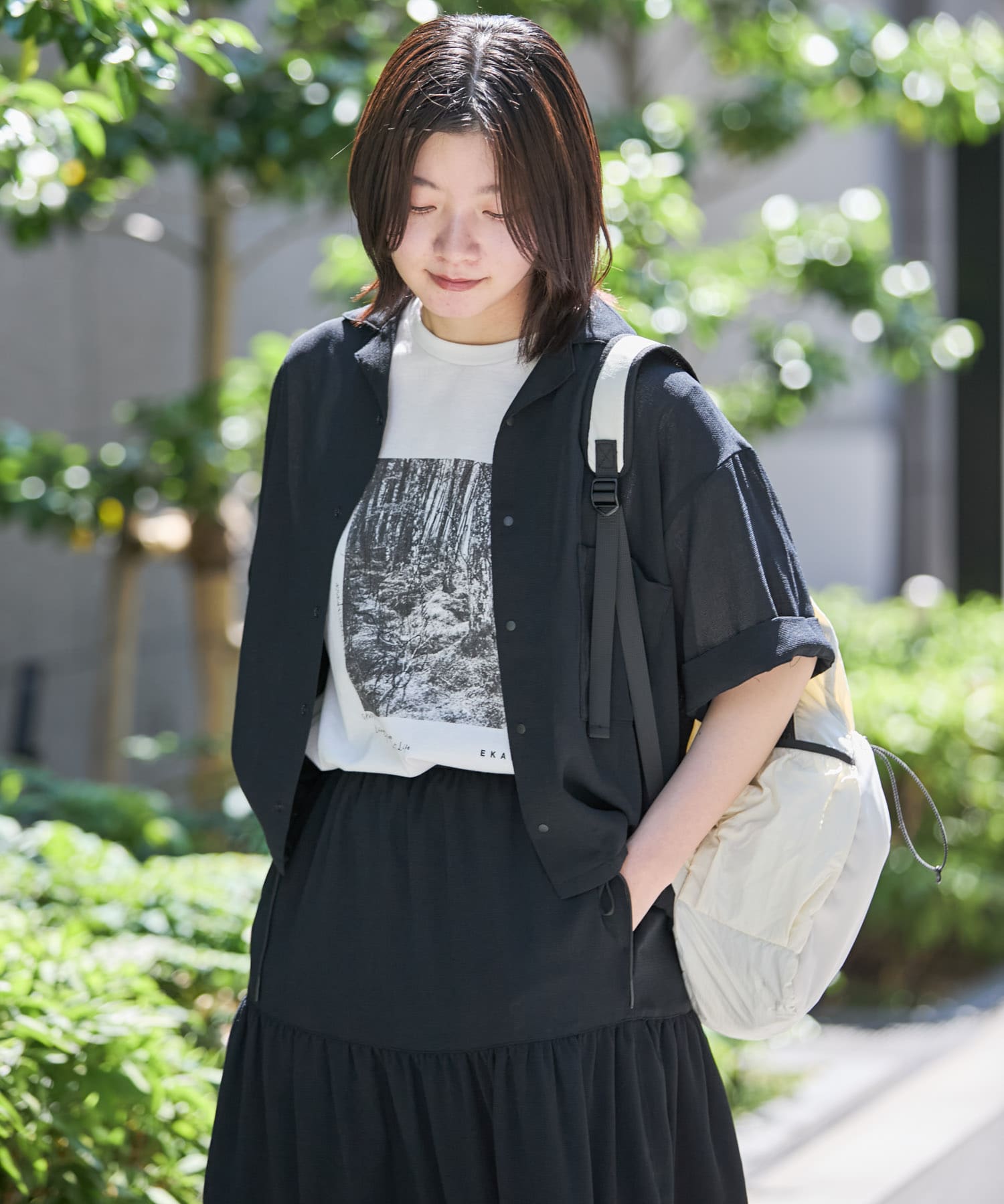 ブラック