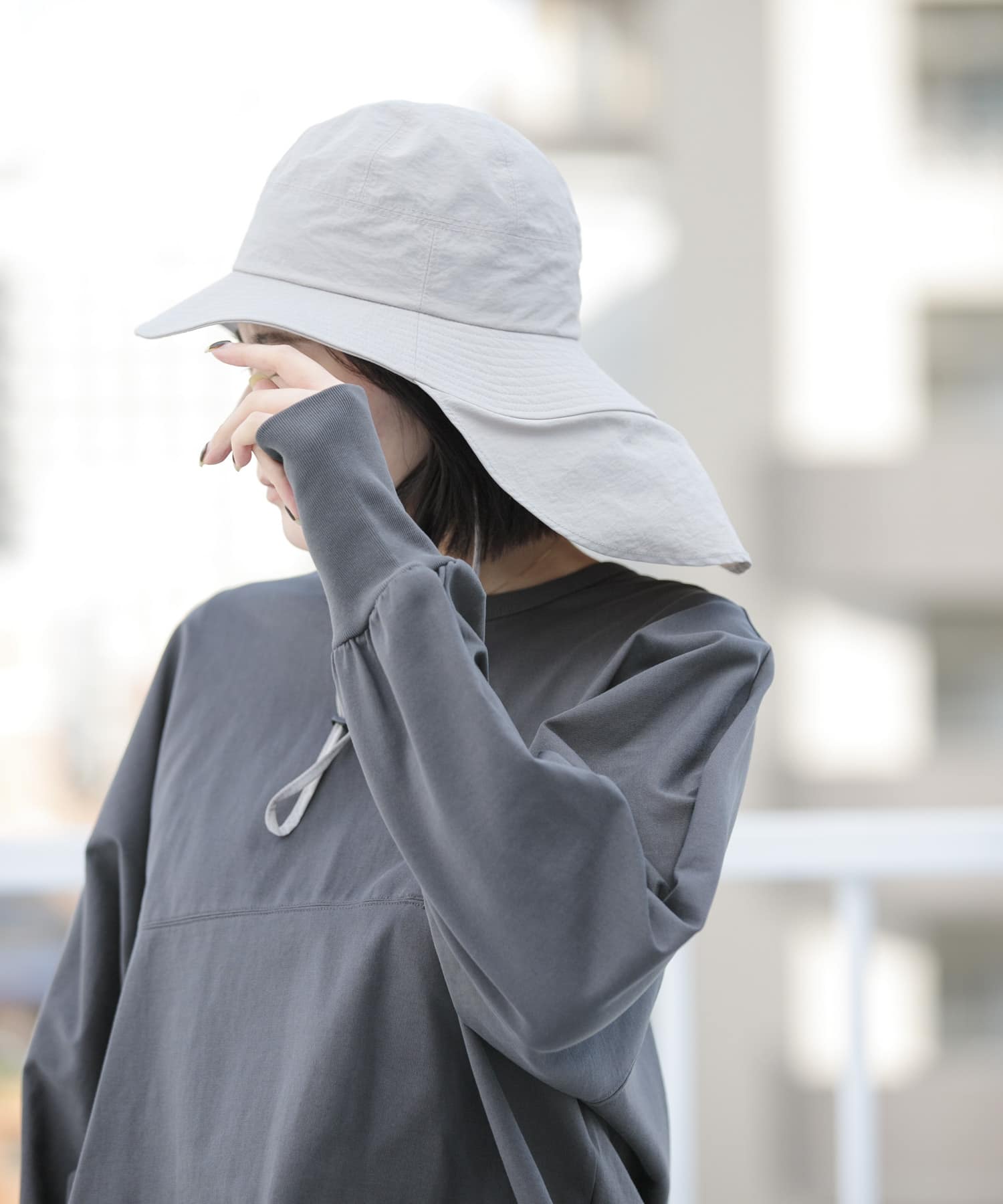 グレージュ