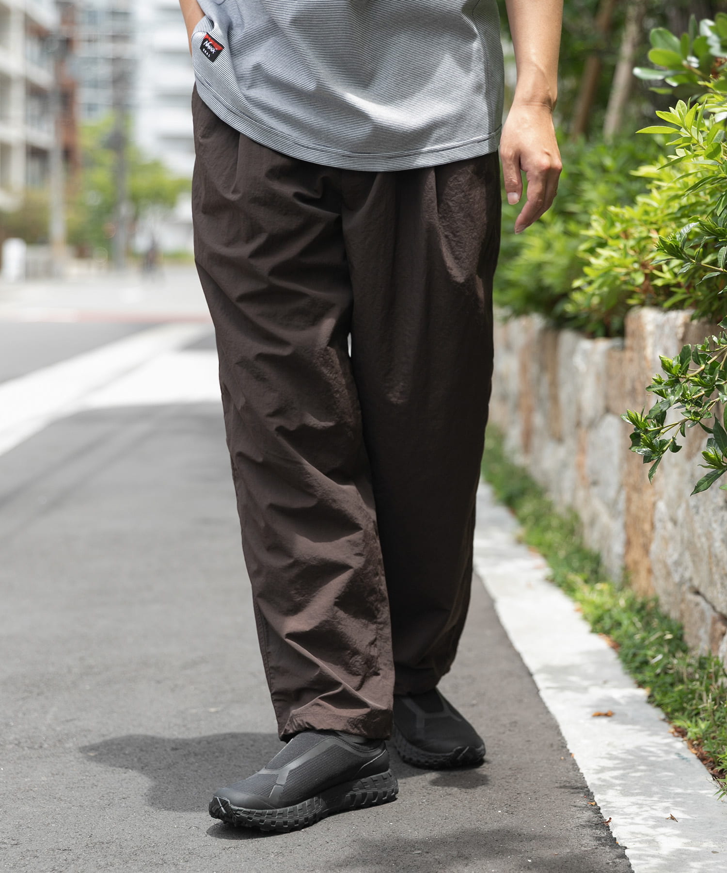 ブラウン