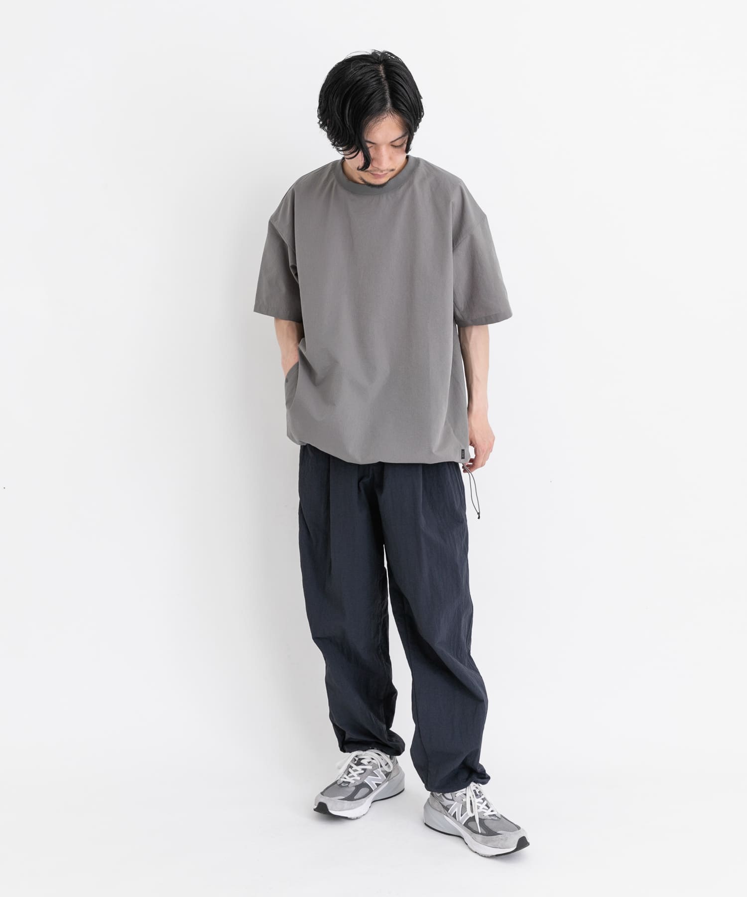 ネイビー