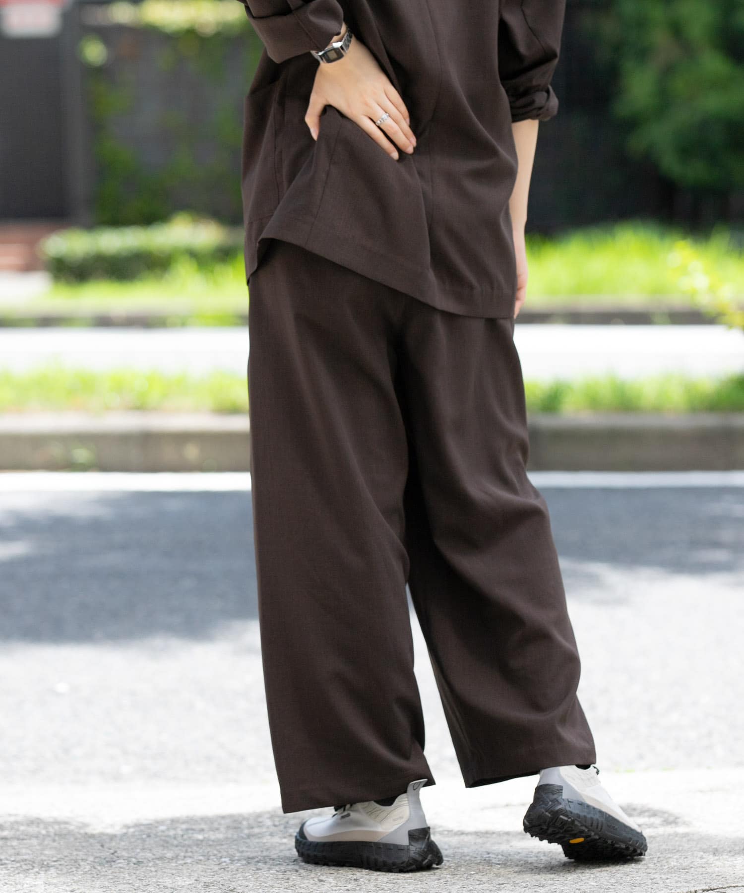 ブラウン