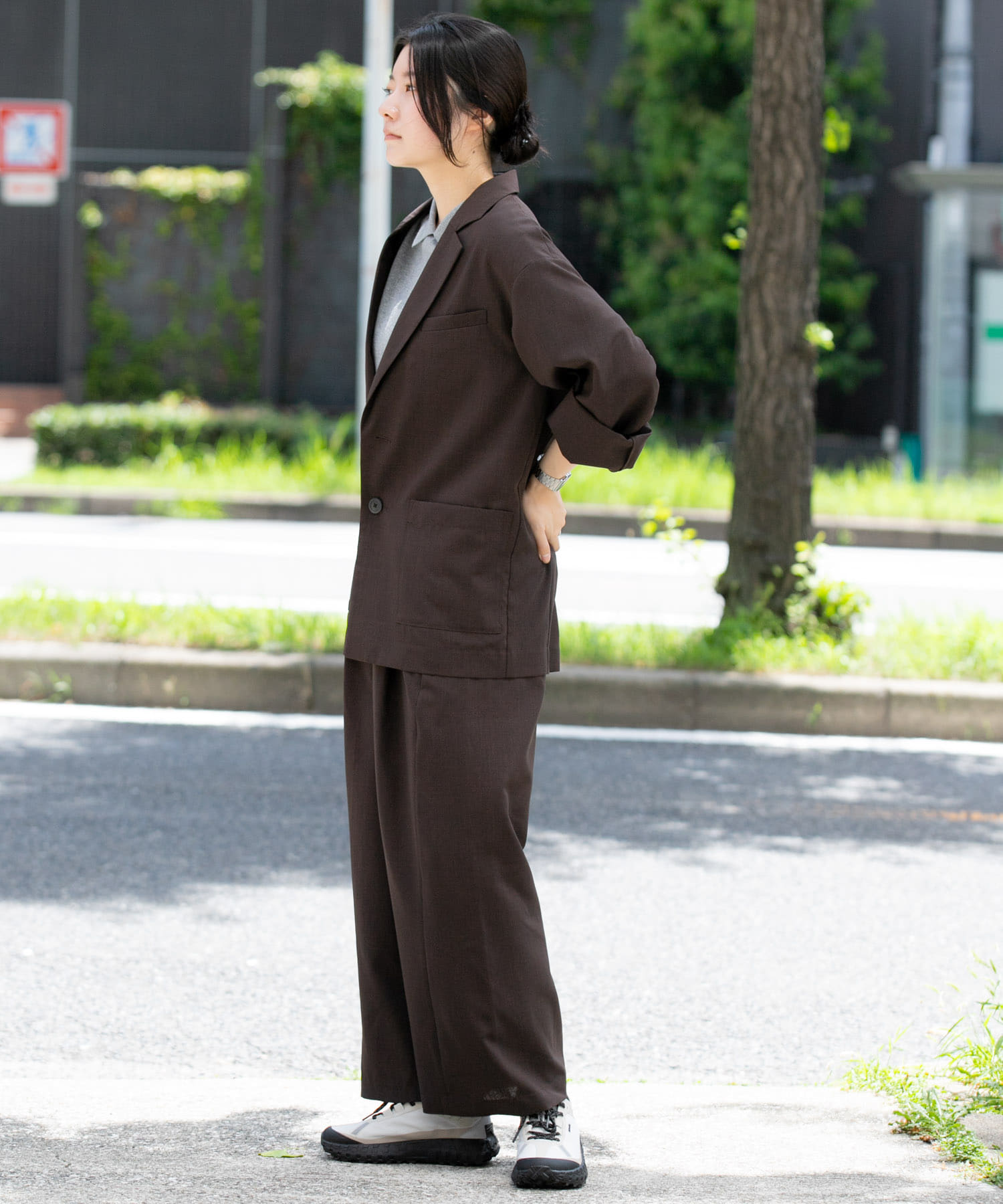ブラウン