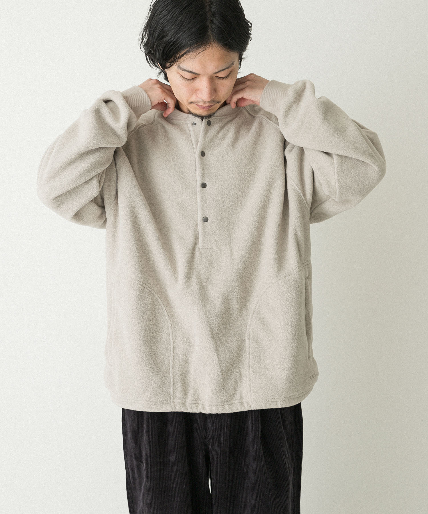 グレージュ
