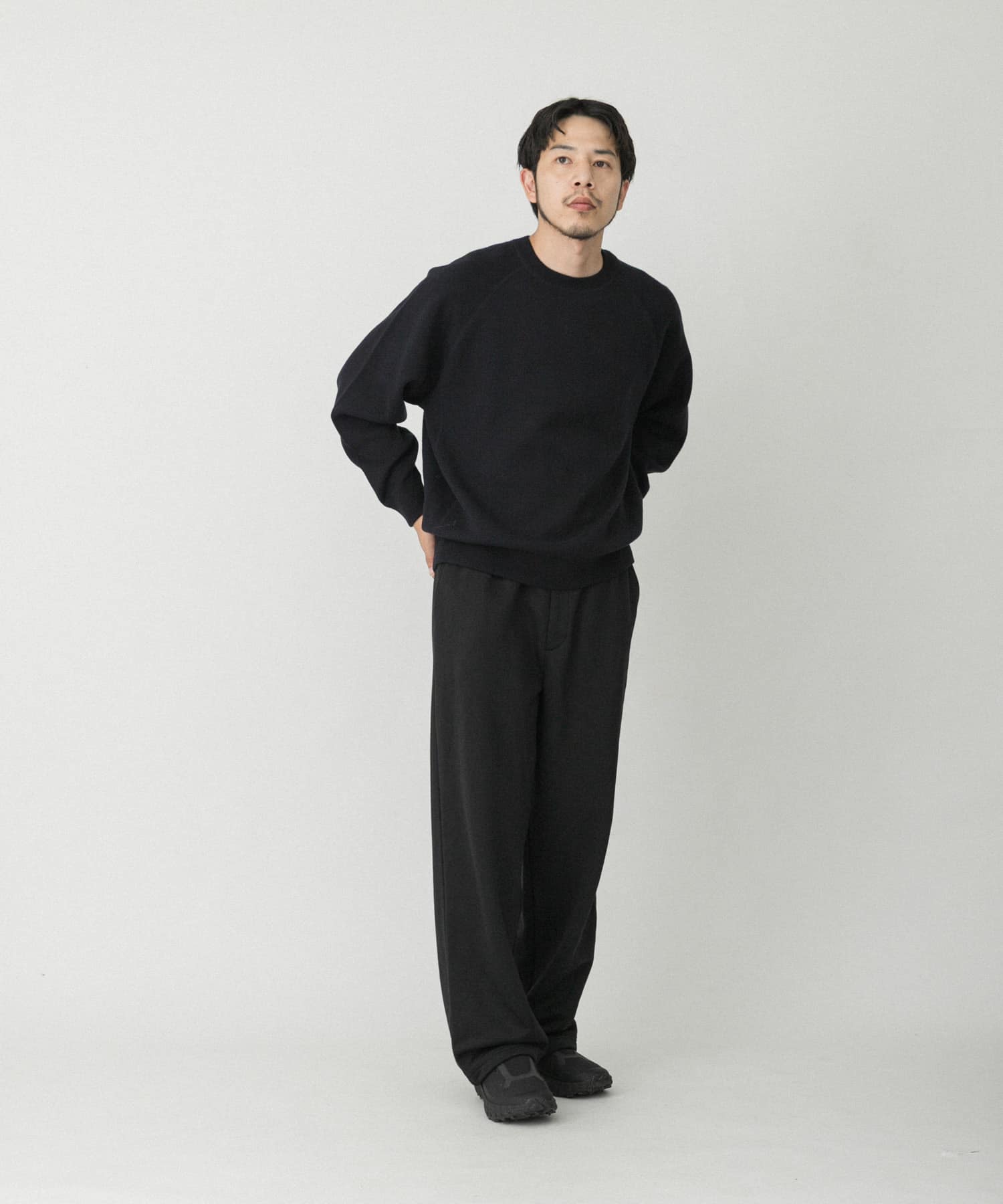 ネイビー