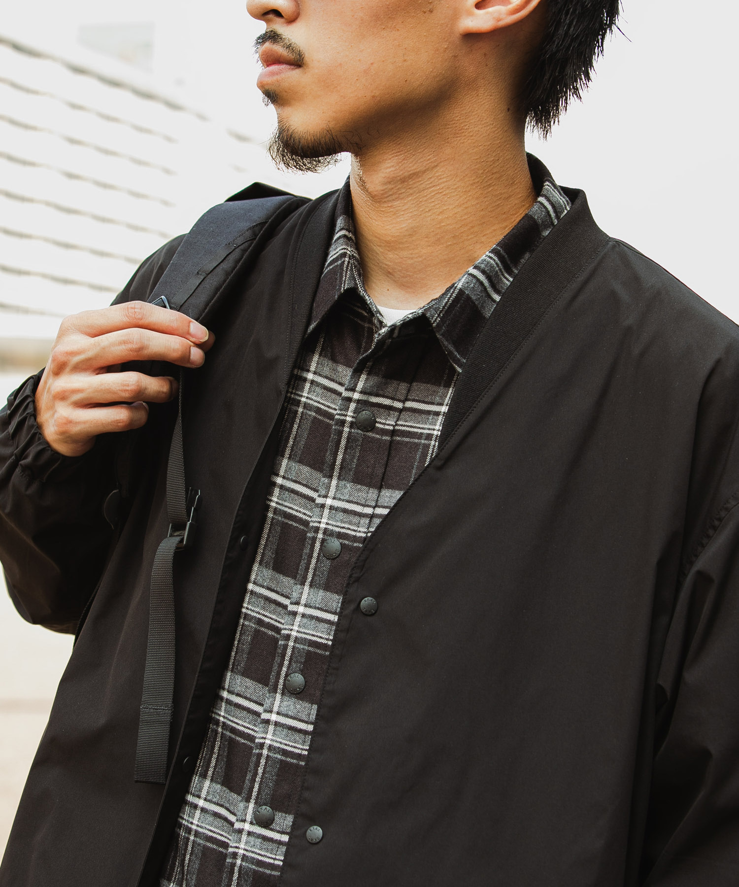 ブラック
