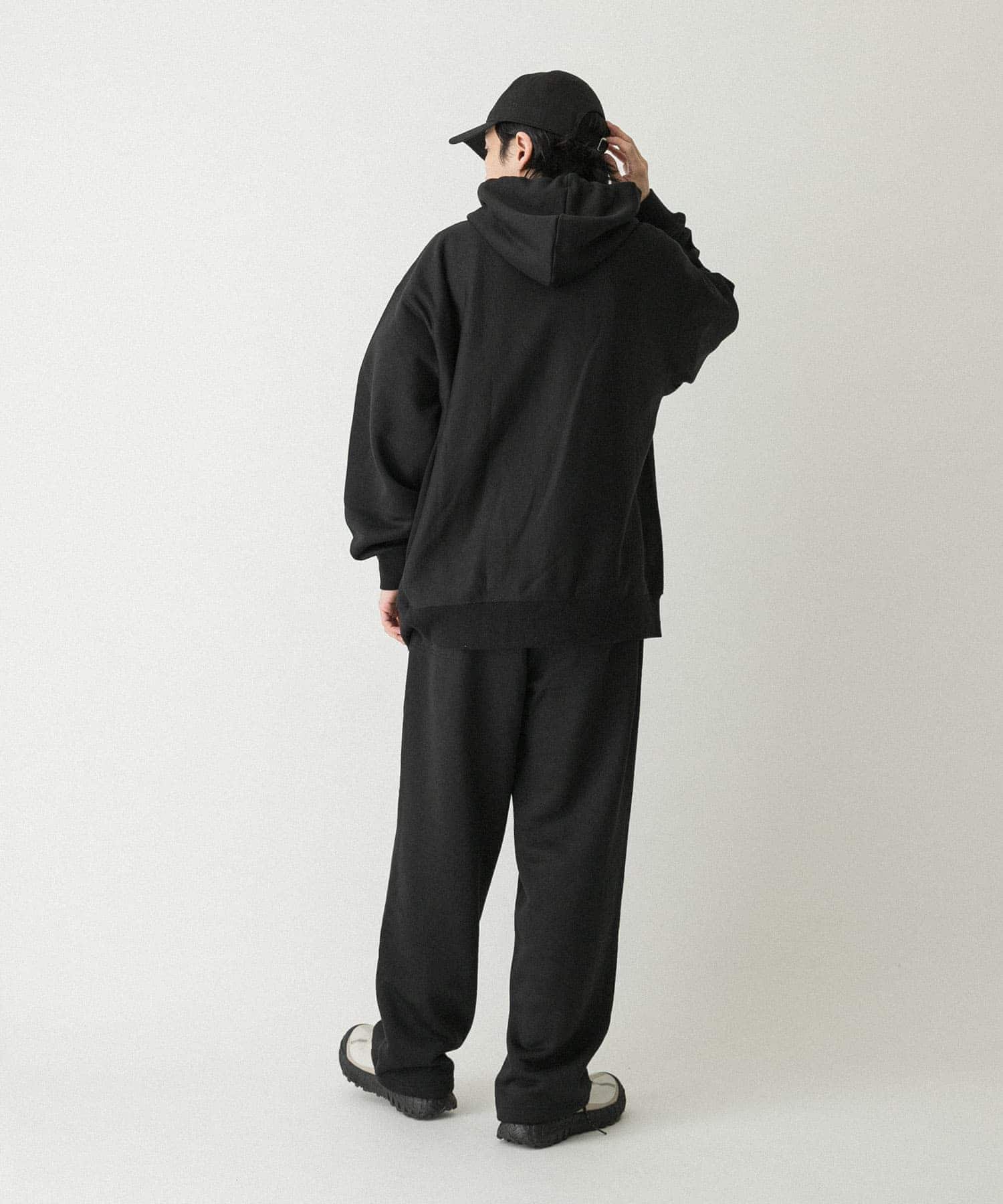 ブラック