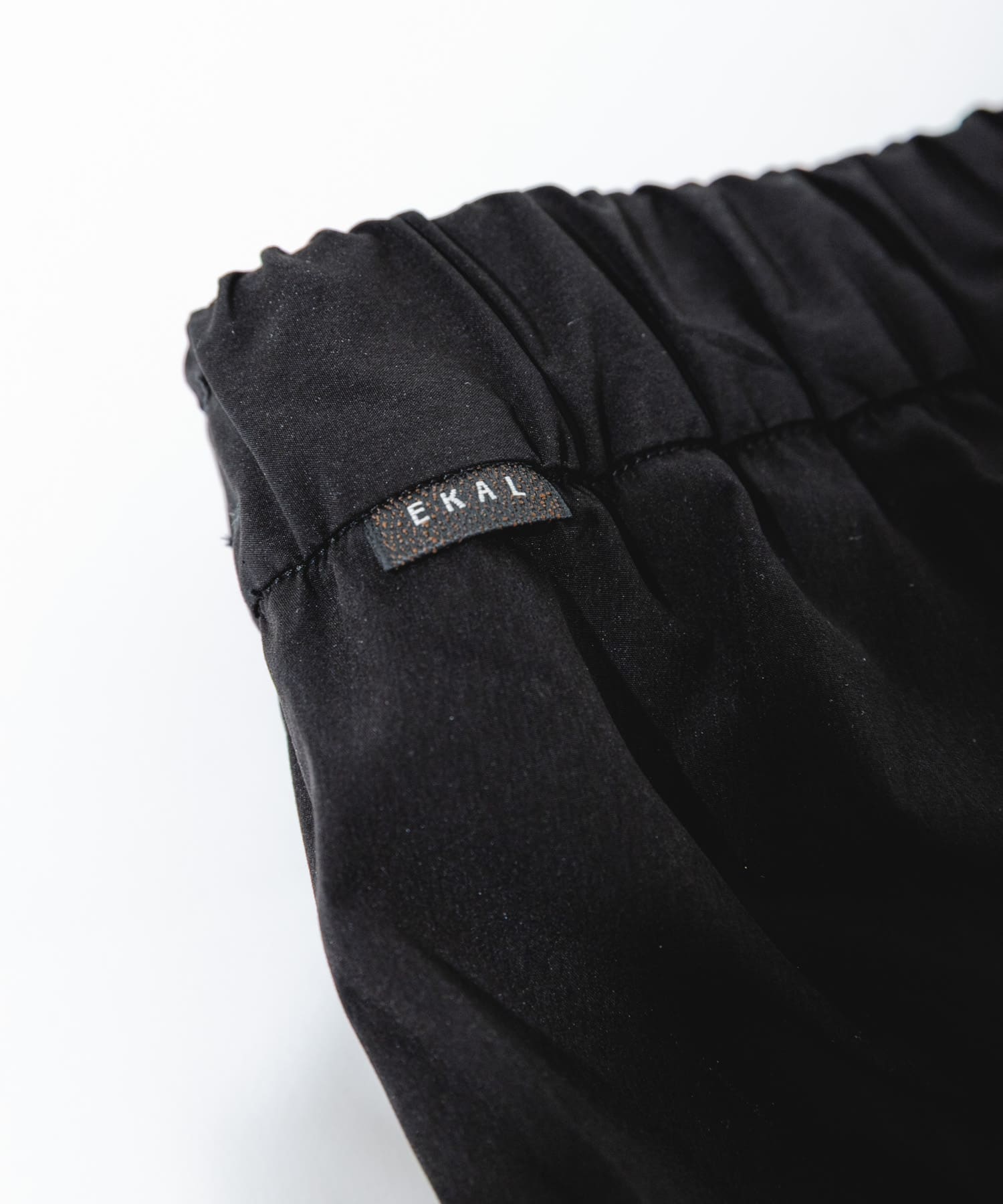 『UR TECH』MoLightトラウザー ブラック M